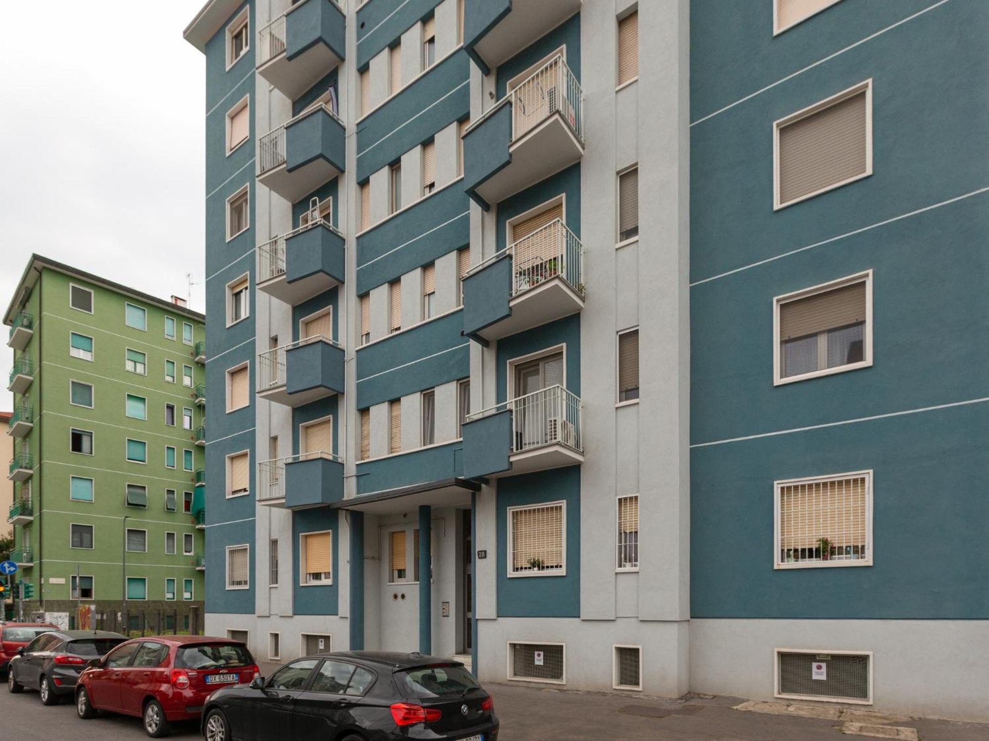 Cimiano M2 Cozy With Balcony Apartment *