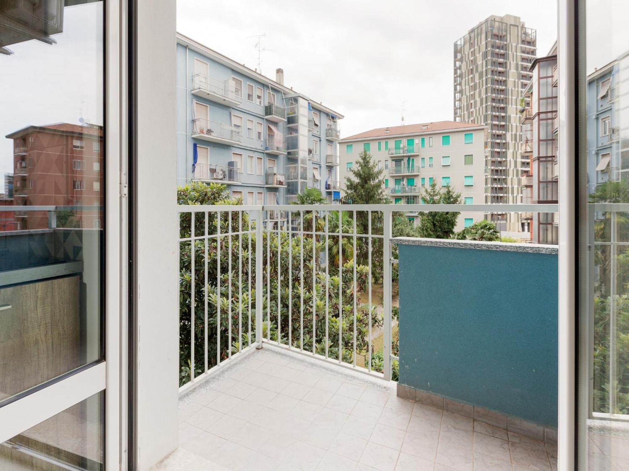 Cimiano M2 Cozy With Balcony Apartment Milan