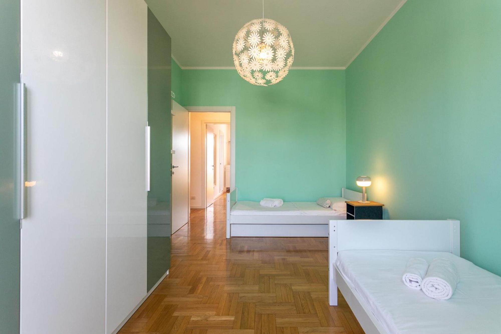 Caracciolo Sempione Fiera By Halldis Apartment *