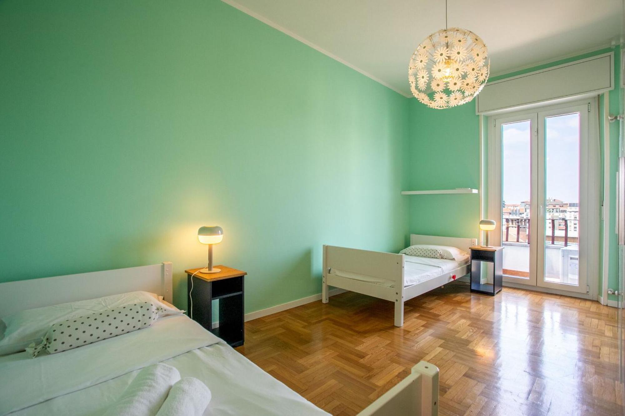 Caracciolo Sempione Fiera By Halldis Apartment *