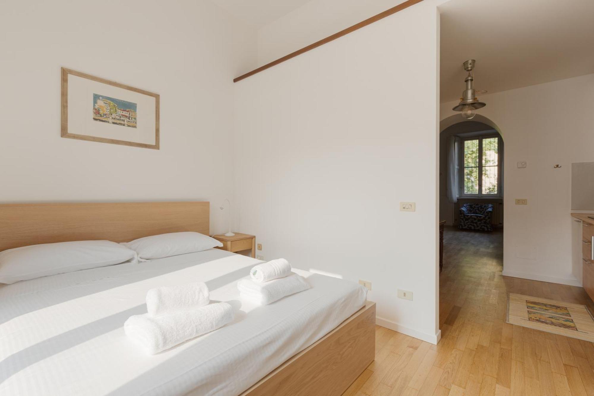 Garibaldi & Isola District Functional Apartment Milan