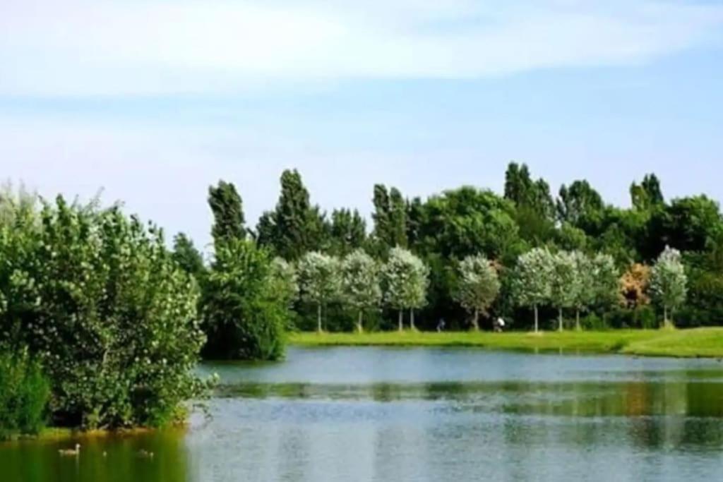 Apartment 13th Floor, Garage Gratis, Metro M5 A 200mt, Giardino Giochi, Bicocca Milan