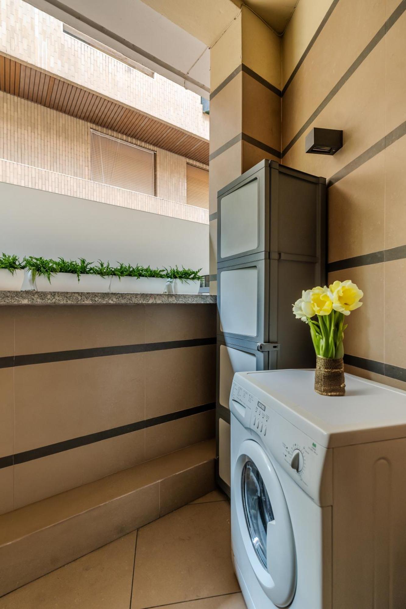 Loft Elegante In Centro In Zona Signorile - Davanti Metro Apartment *