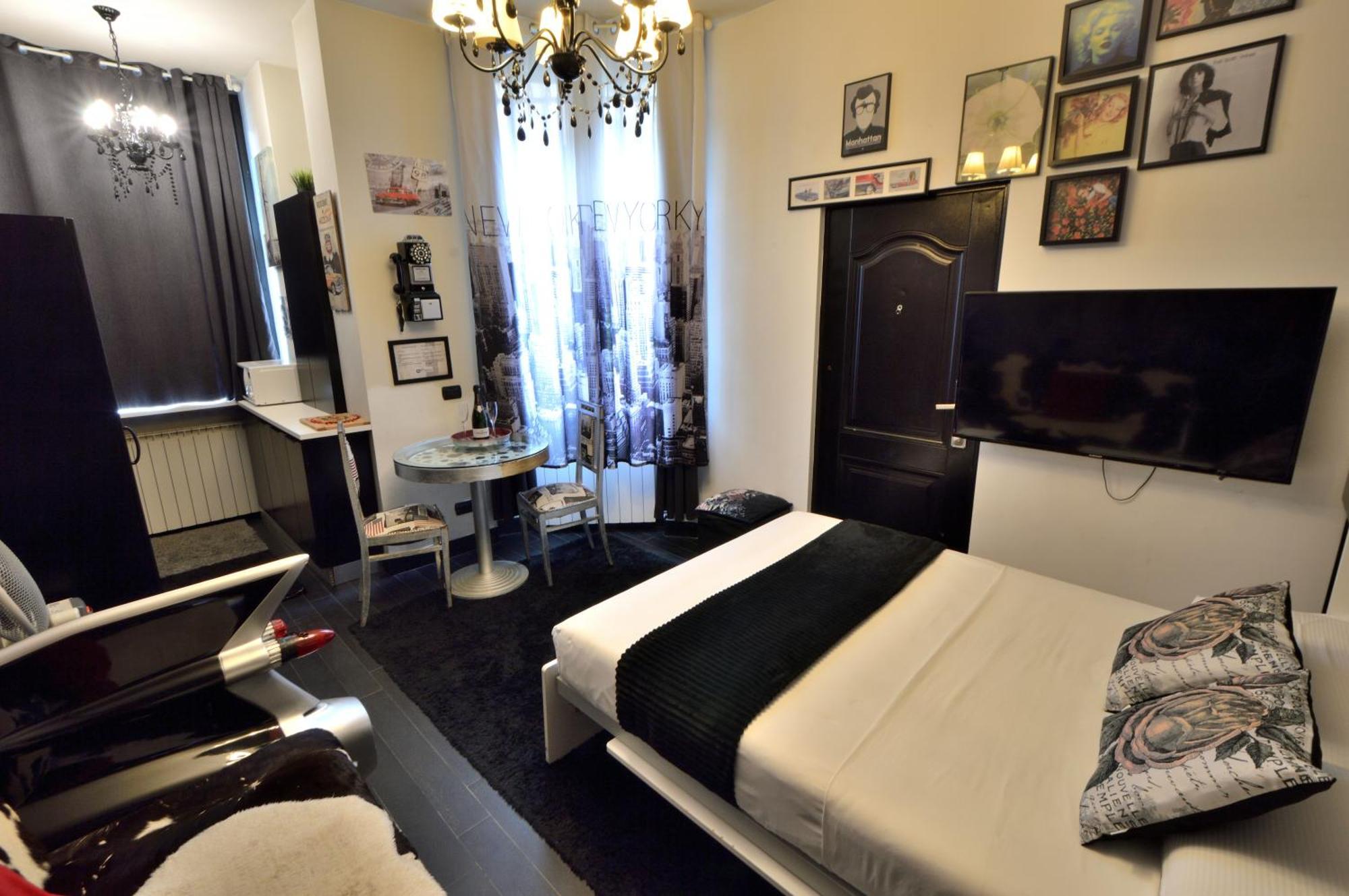 Apartment Stupendo Di Design A Tema America- Potente Wi-fi Ottimo Il Collegamento Con Aeroporto Di Malpensa E Rho Fiera, Vicino Metro