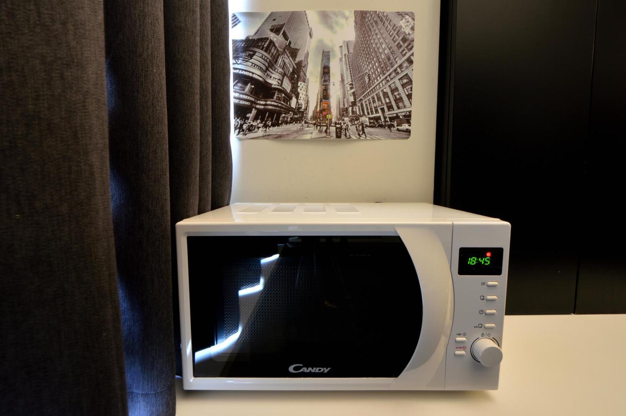 Apartment Stupendo Di Design A Tema America- Potente Wi-fi Ottimo Il Collegamento Con Aeroporto Di Malpensa E Rho Fiera, Vicino Metro Milan