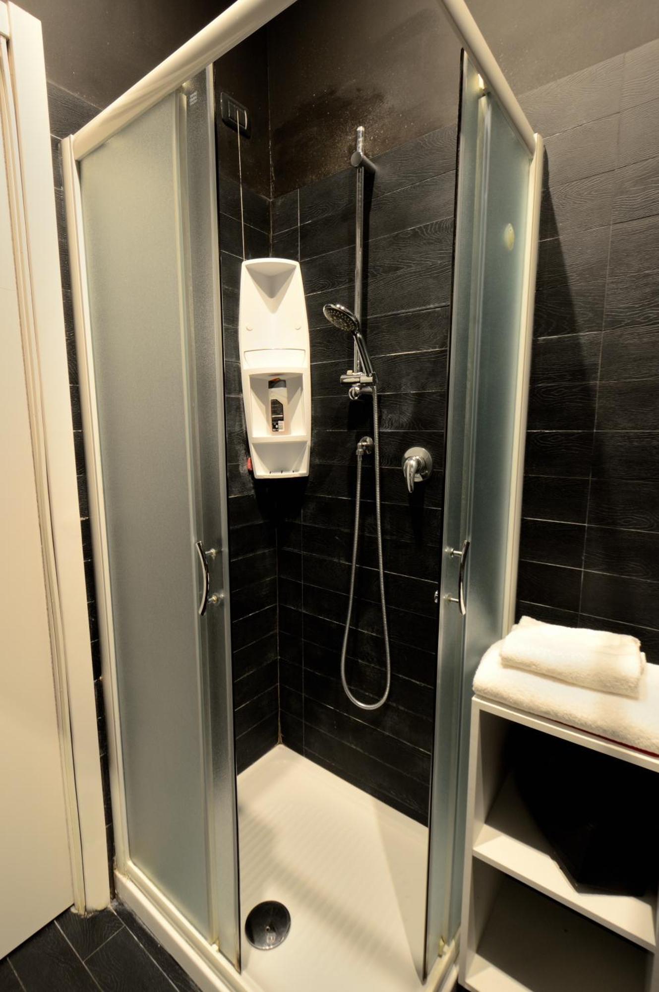 Stupendo Di Design A Tema America- Potente Wi-fi Ottimo Il Collegamento Con Aeroporto Di Malpensa E Rho Fiera, Vicino Metro Apartment *