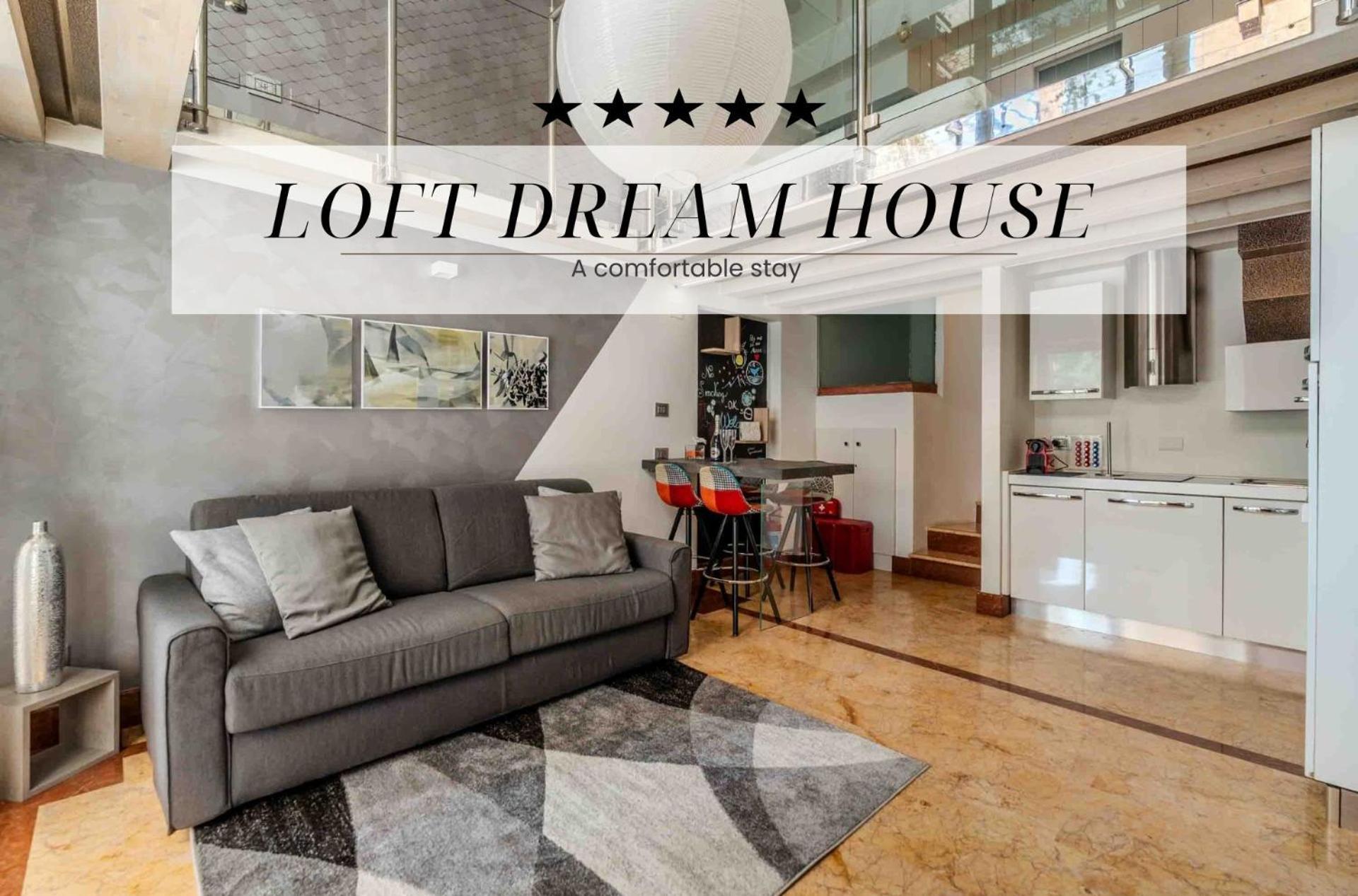 Loft Elegante In Centro In Zona Signorile - Davanti Metro *