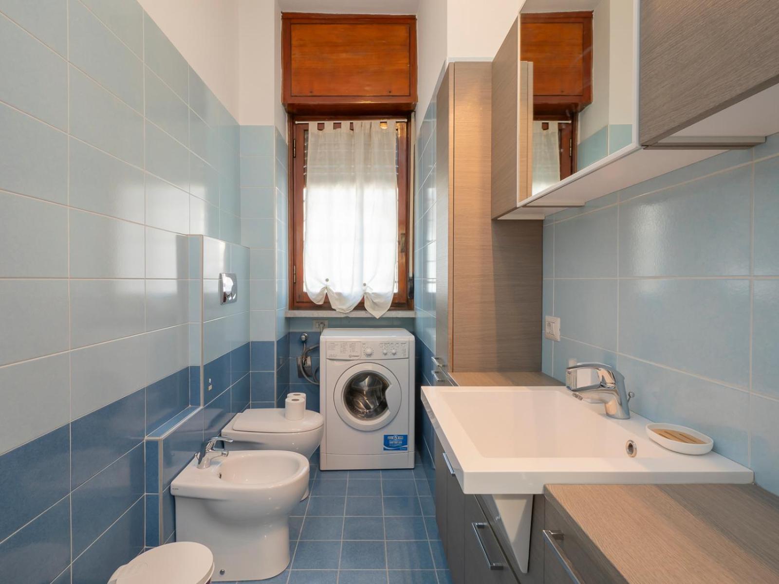 Xenia - Renovated Two-room In Fiera Area Apartment