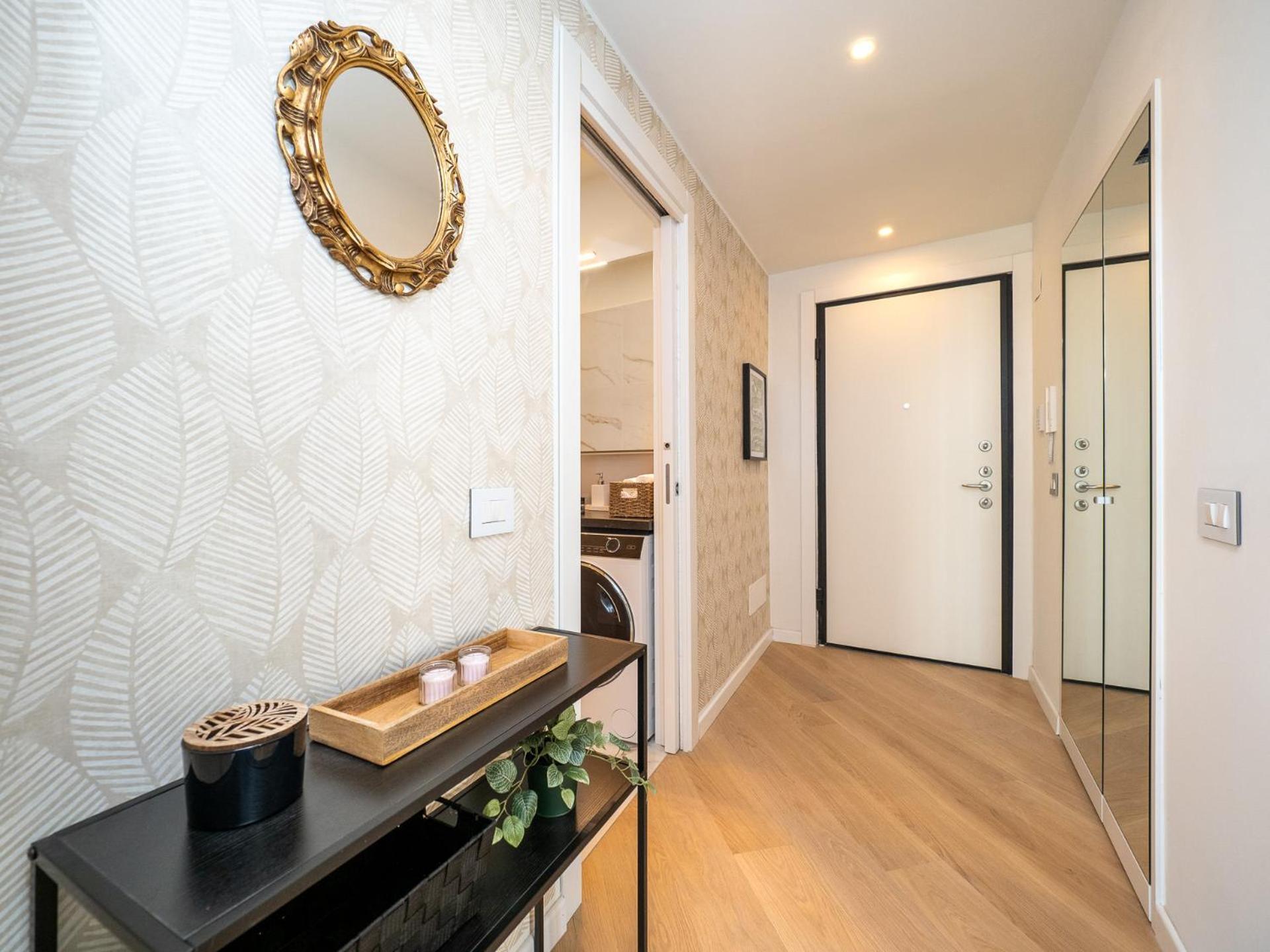 Apartment Arco Della Pace - Elegant For 3 Guests *