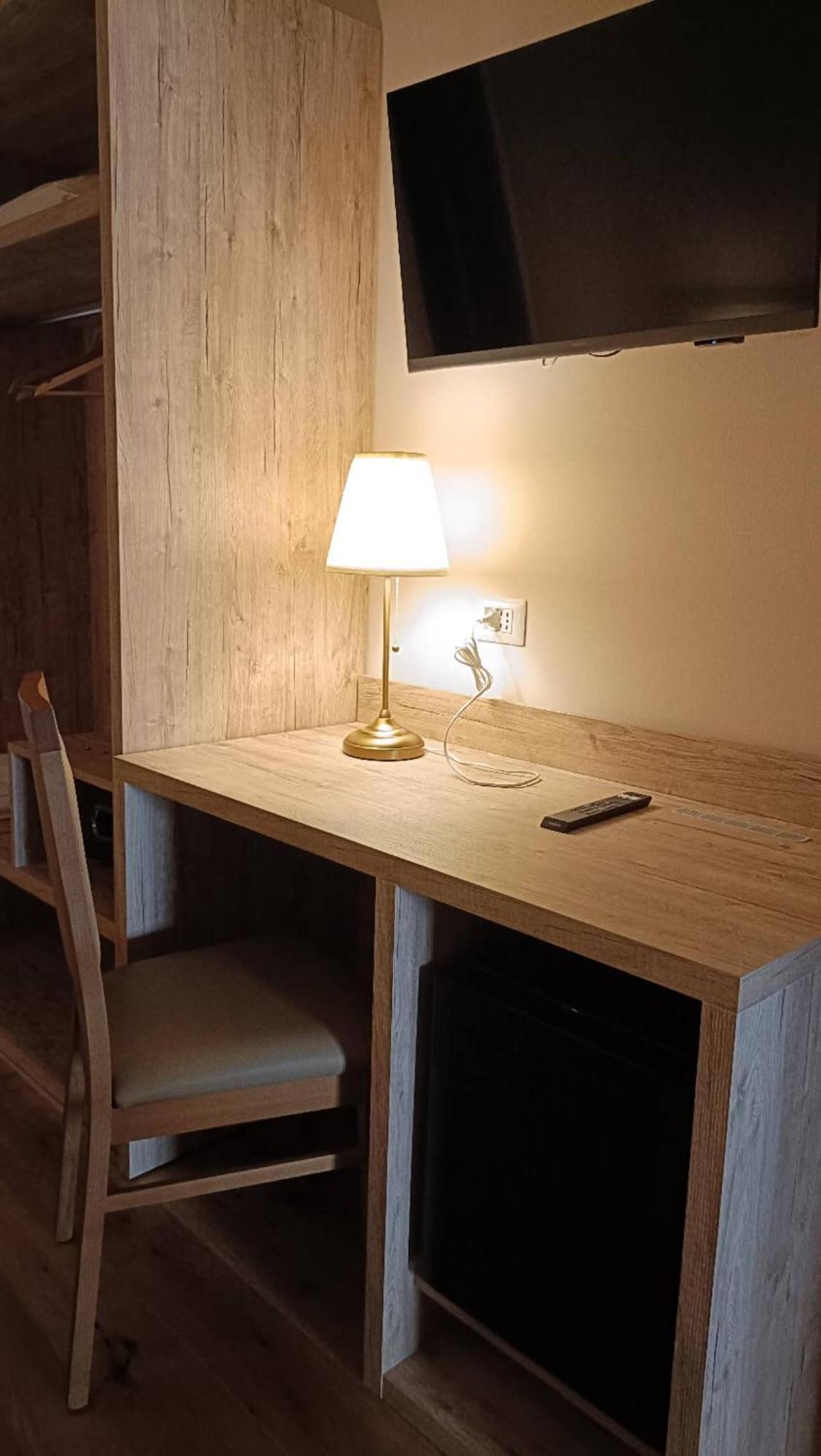 Guest house Station Group - Via Ponte Seveso 18