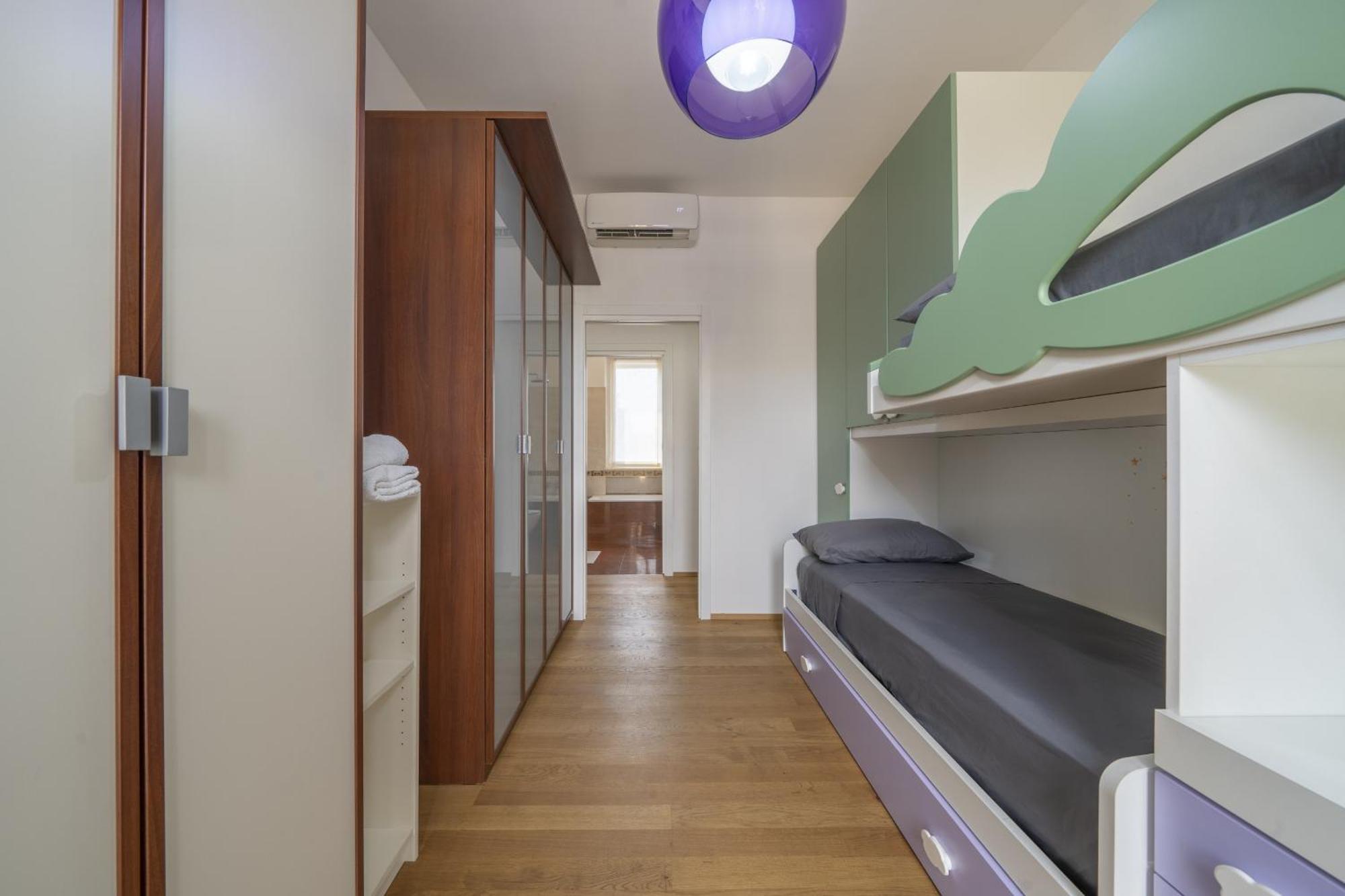 Glamorous Terrace Excl 3bdr A 300mt Da Appartamento *