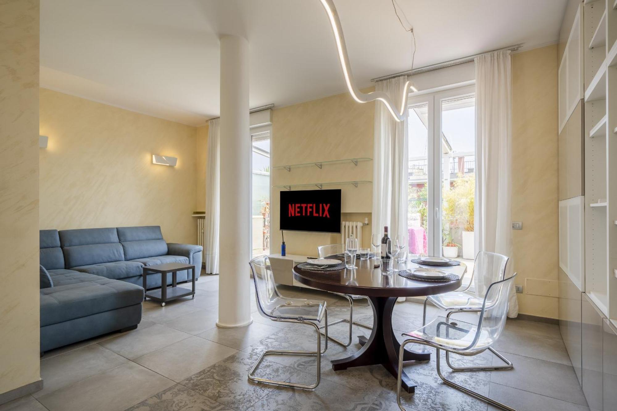 Glamorous Terrace Excl 3bdr A 300mt Da Milano