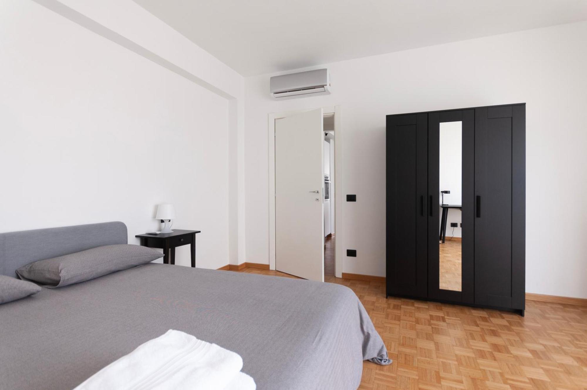 Youhosty- Terragni 31 Apartment