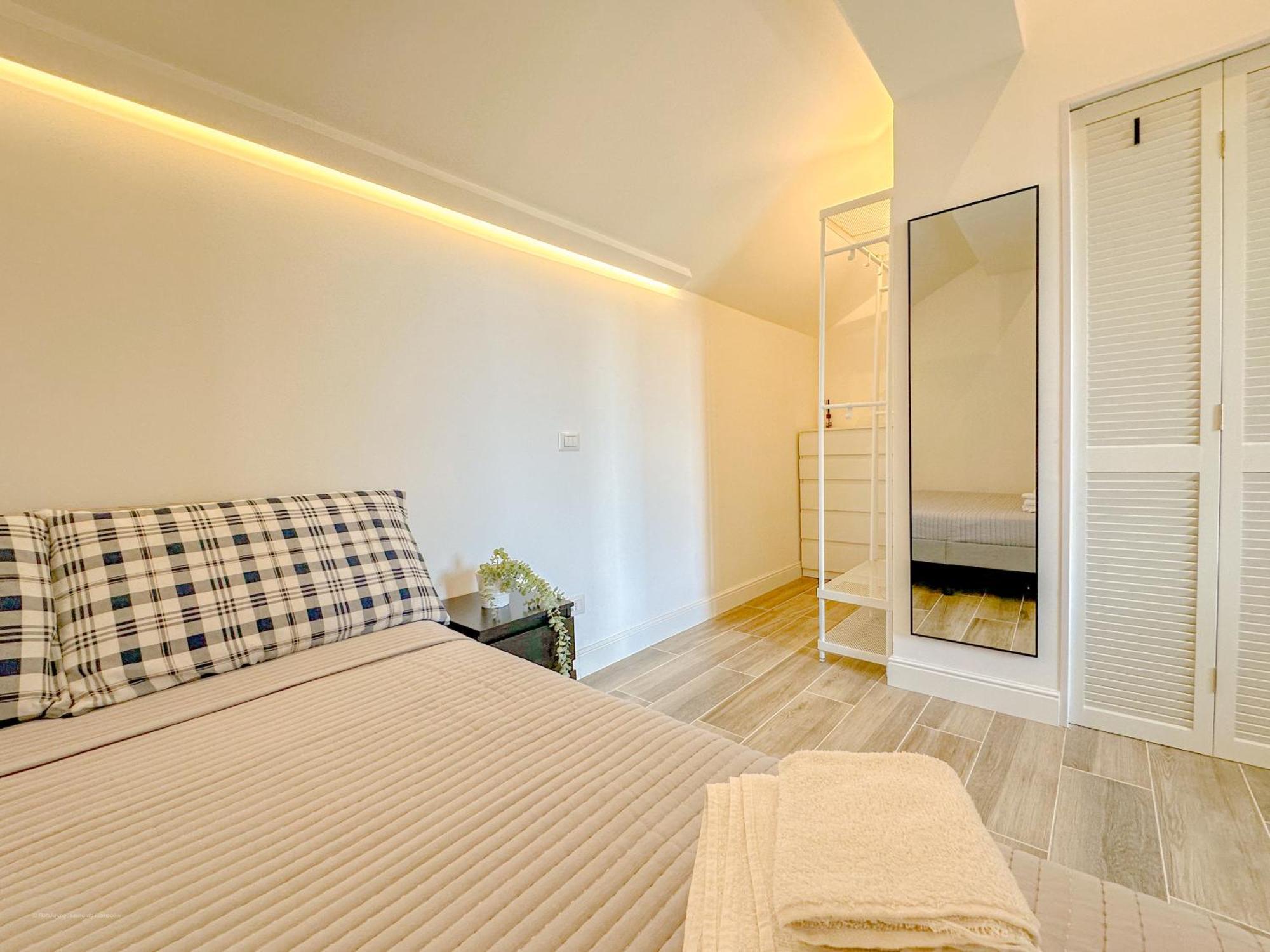 Felicita - 5 Minuti Da Metro Apartamento