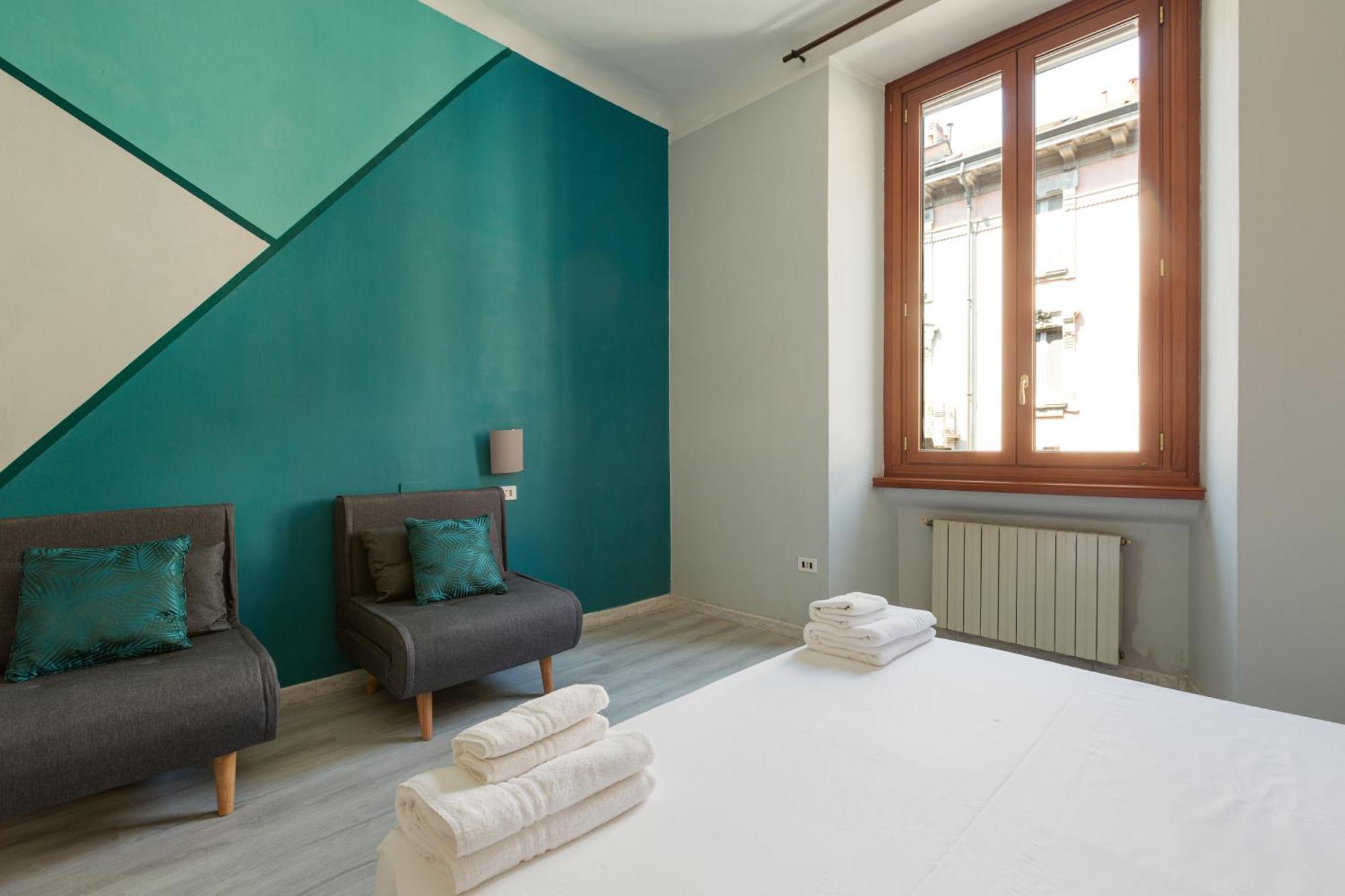 Turquoise Mini Flat Near Fs Apartment