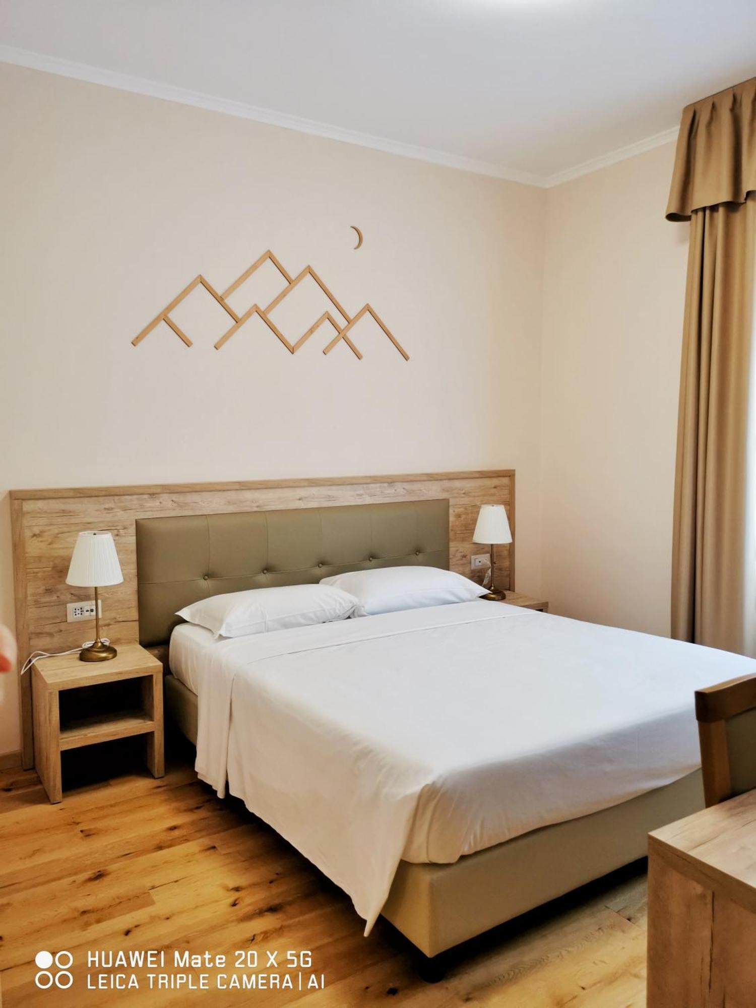 Station Group - Via Ponte Seveso 18 Guest house Milan