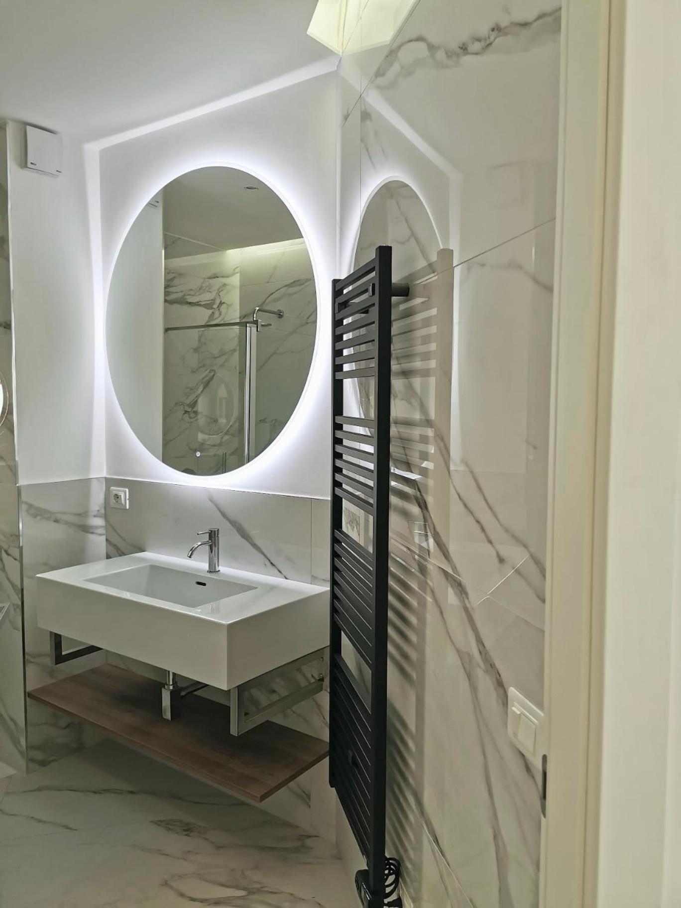Apartment San Babila Luxury Milan