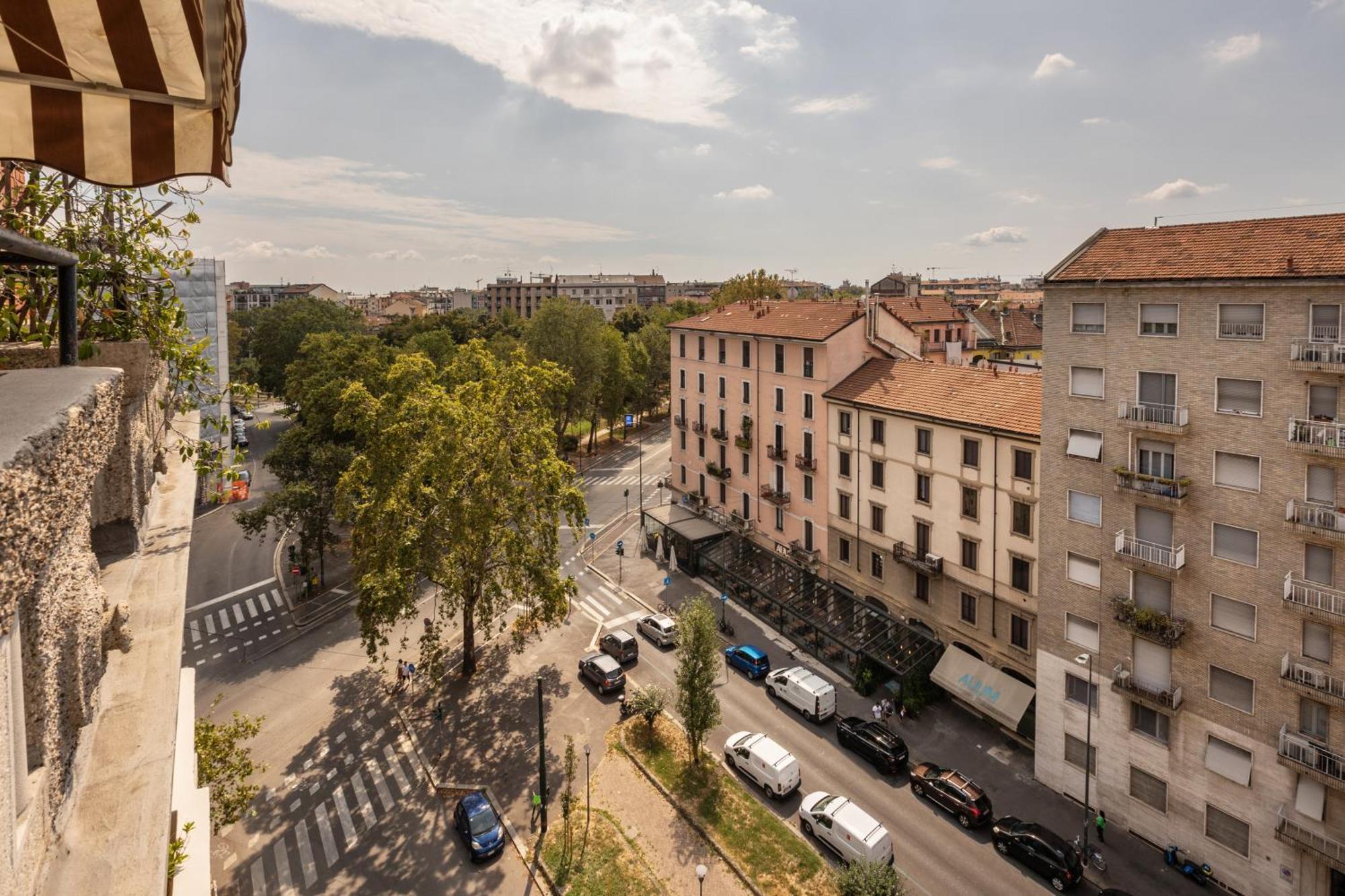 Ampio Bilocale Dateo - Mirable Pm Apartment Milan