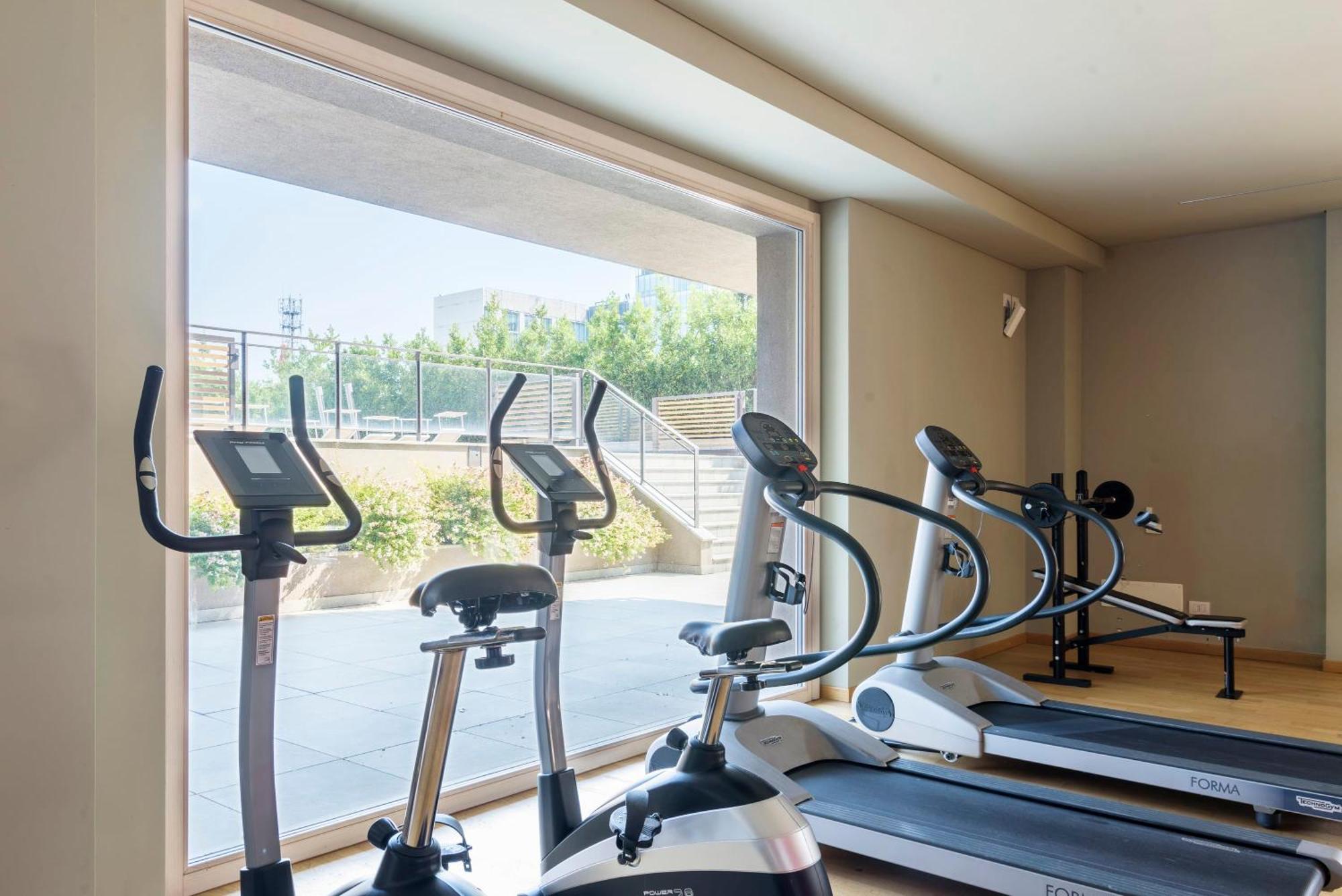 Luxury Flat With Pool Gym Spa Parking - Unit9b Apartment *