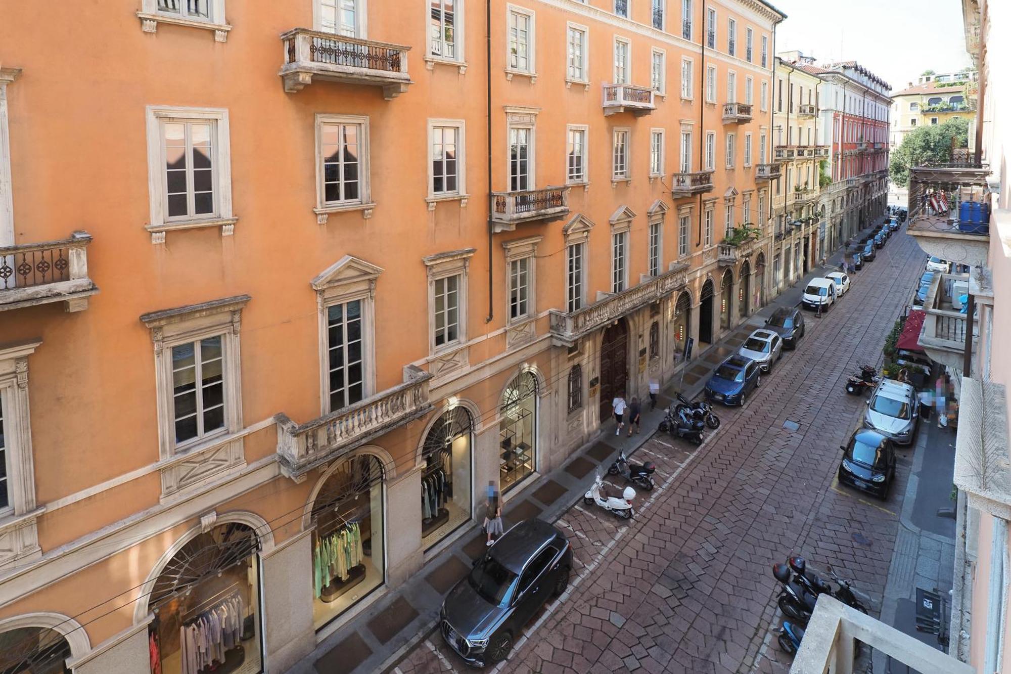 Primopiano - Solferino * Milan