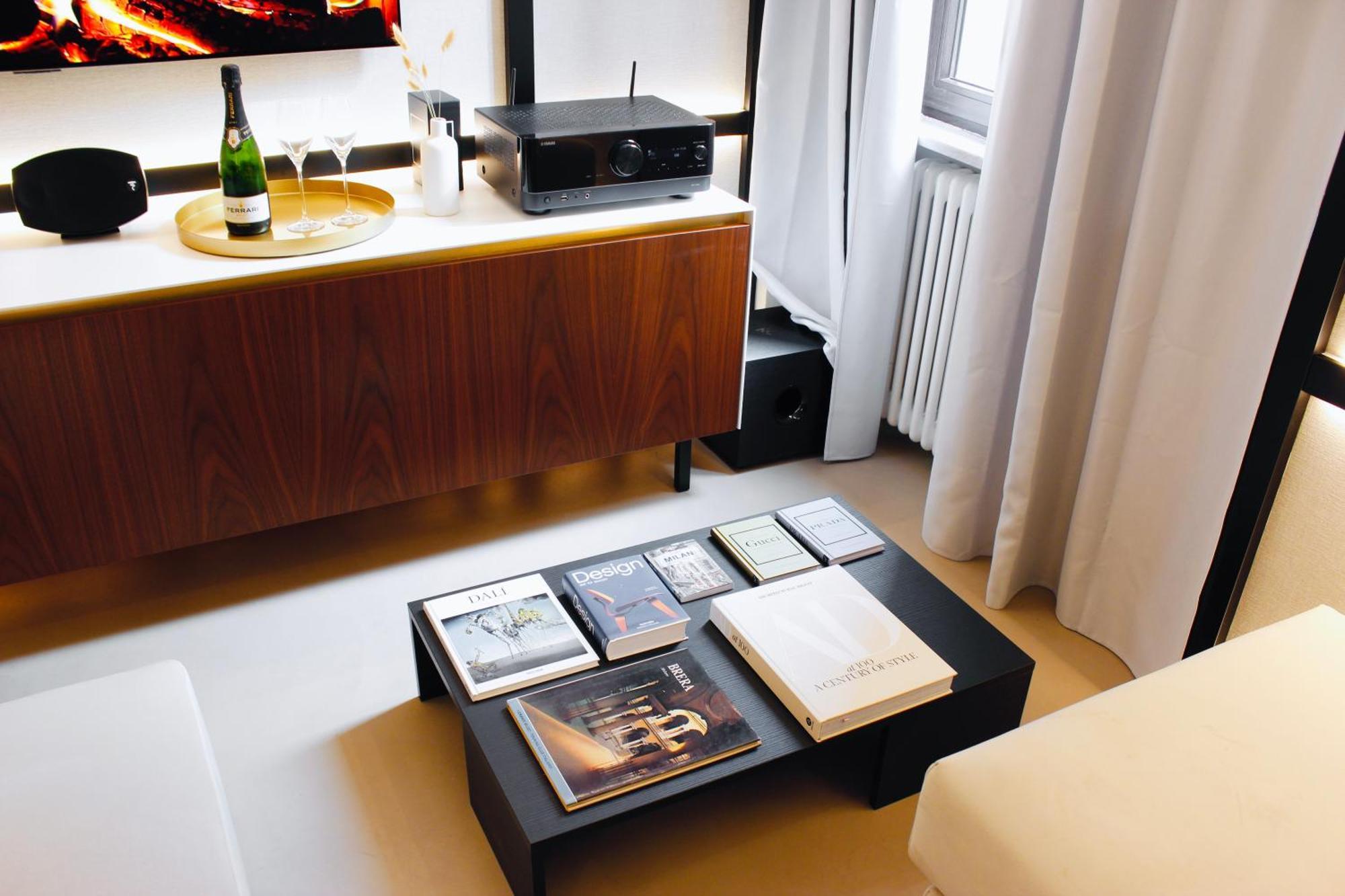 Apartment Easylife - Luxury Design With Jacuzzi Milan