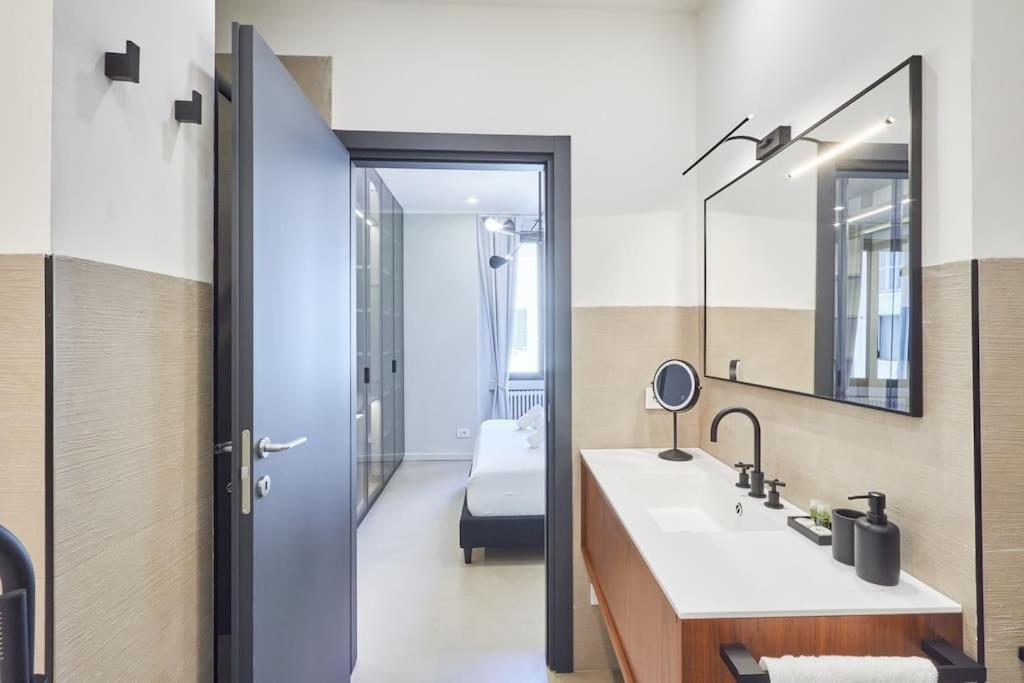 Apartment Easylife - Luxury Design With Jacuzzi Milan