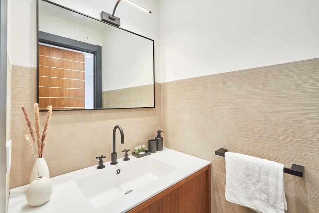 Easylife - Luxury Design With Jacuzzi * Milan