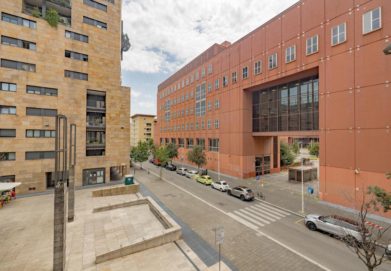 Arcimboldi's Terrace & Private Parking *