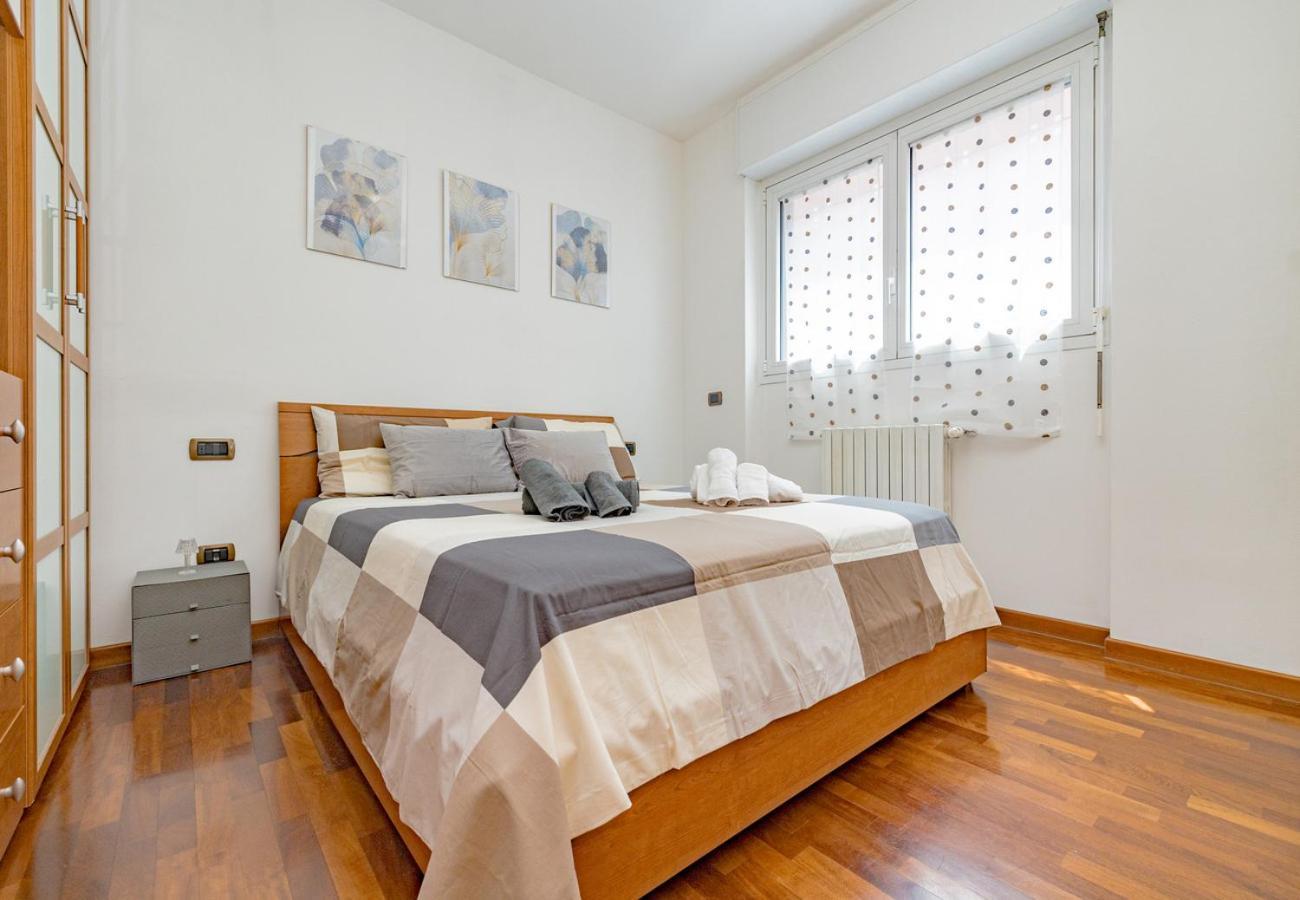 Apartamento Arcimboldi's Terrace & Private Parking *