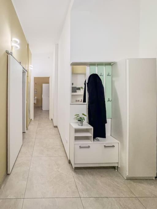 Apartment Roomy 6 Guests, Launchpad, 30mts To Loreto M1 M2 Milan