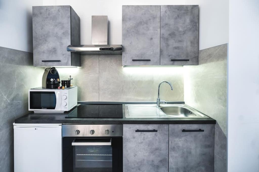 Apartment Roomy 6 Guests, Launchpad, 30mts To Loreto M1 M2 *
