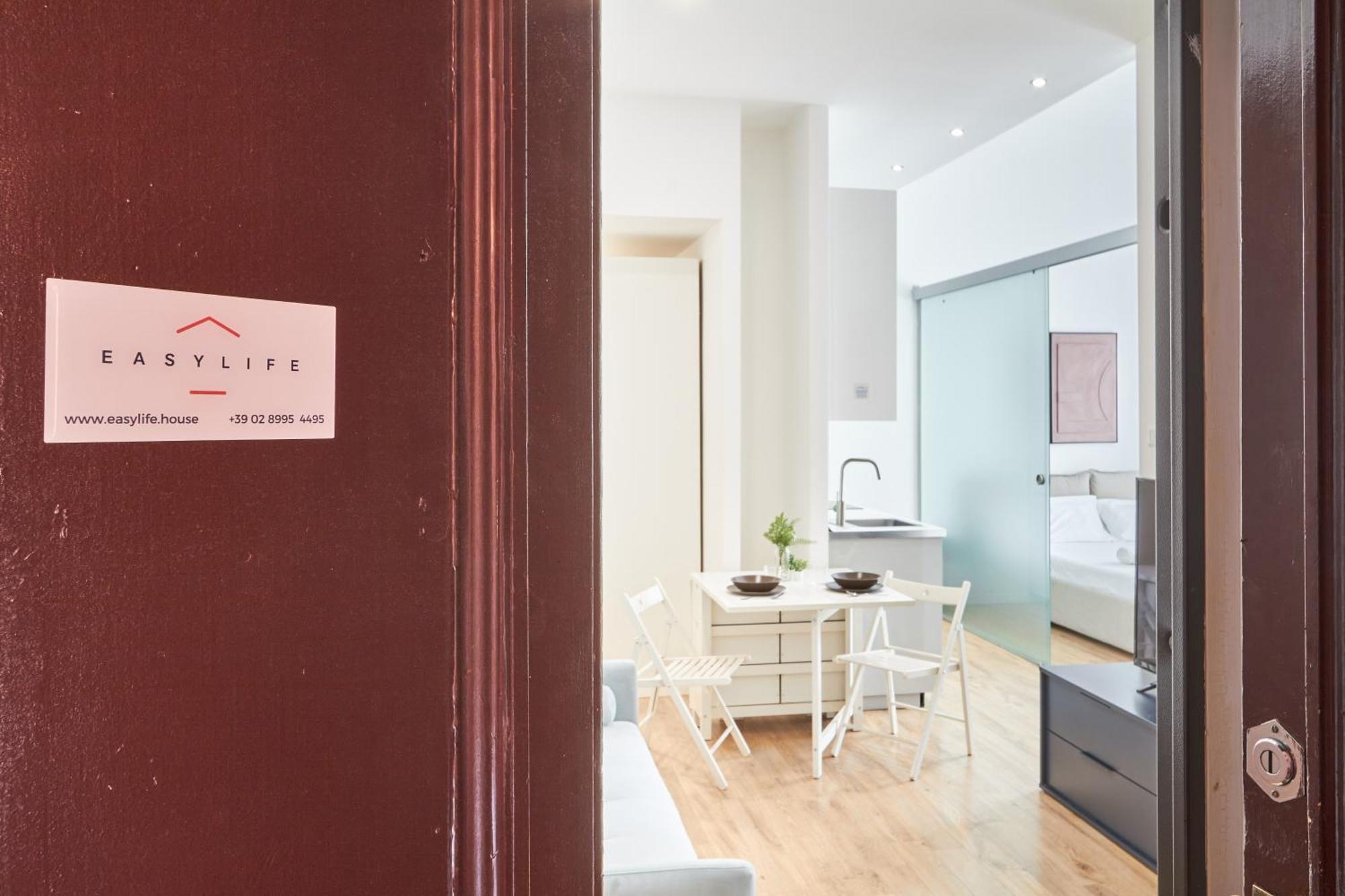 Spacious Flat Close To Fondazione Prada & Metro Apartment Milan