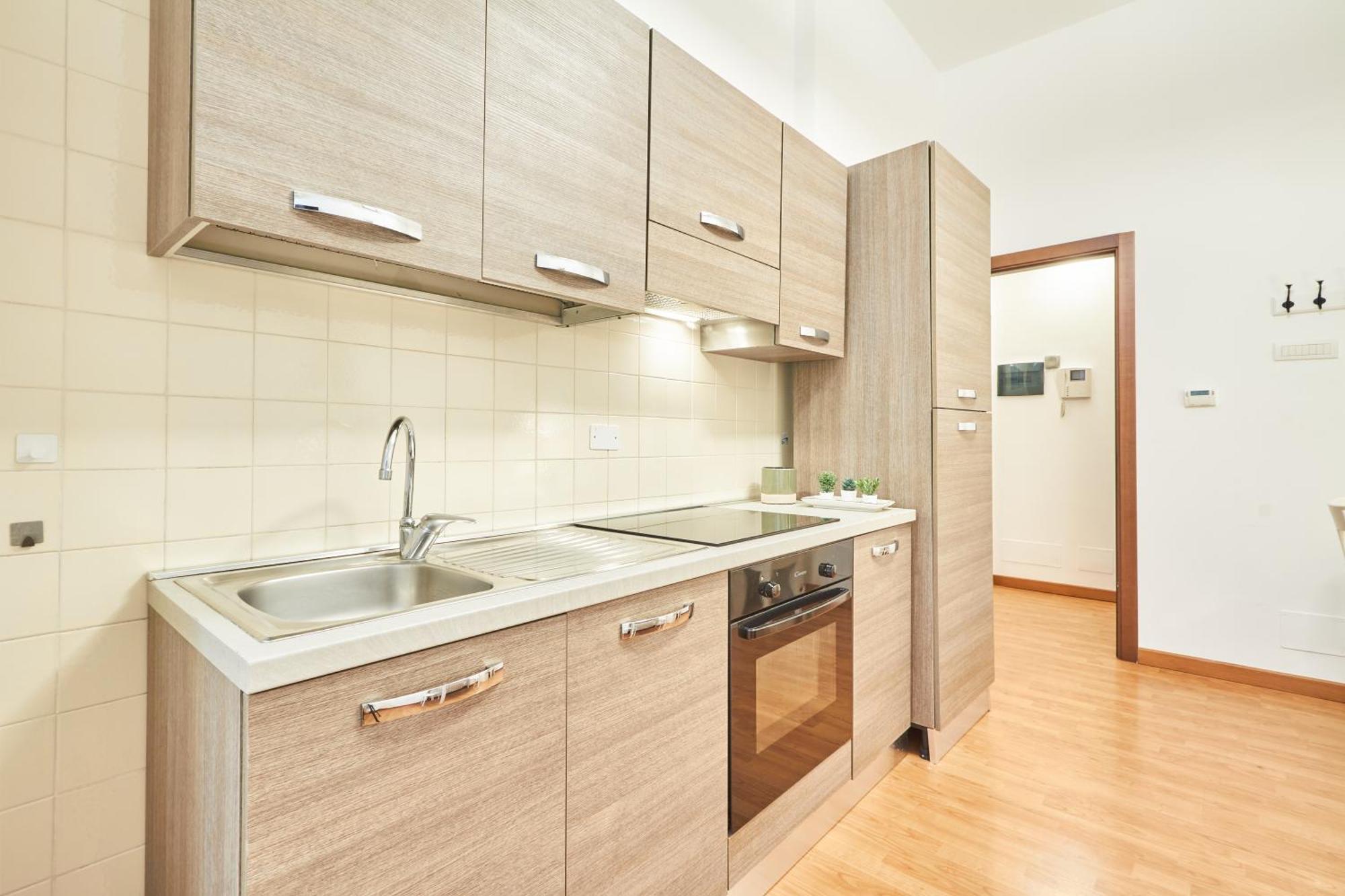 Easylife - Accogliente Monolocale Con Arredamento Minimal In Zona Stazione * Milan