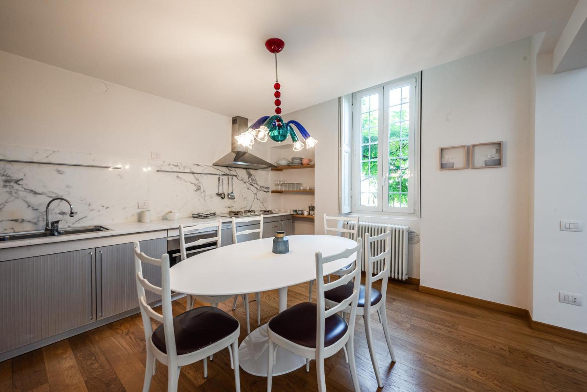The Boutique - The Ultimate Design Experience Apartment