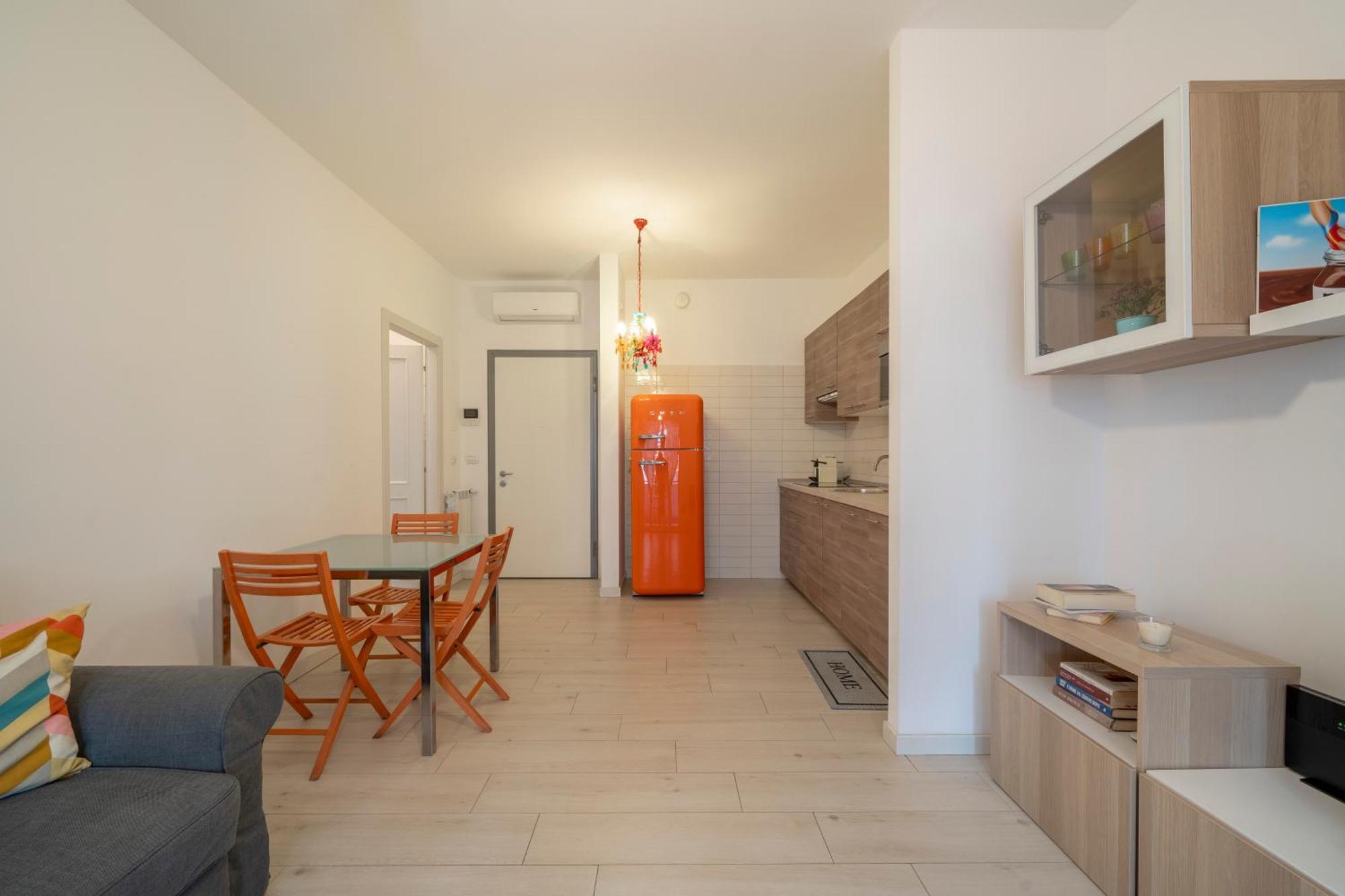 Orange - Bhome Milan