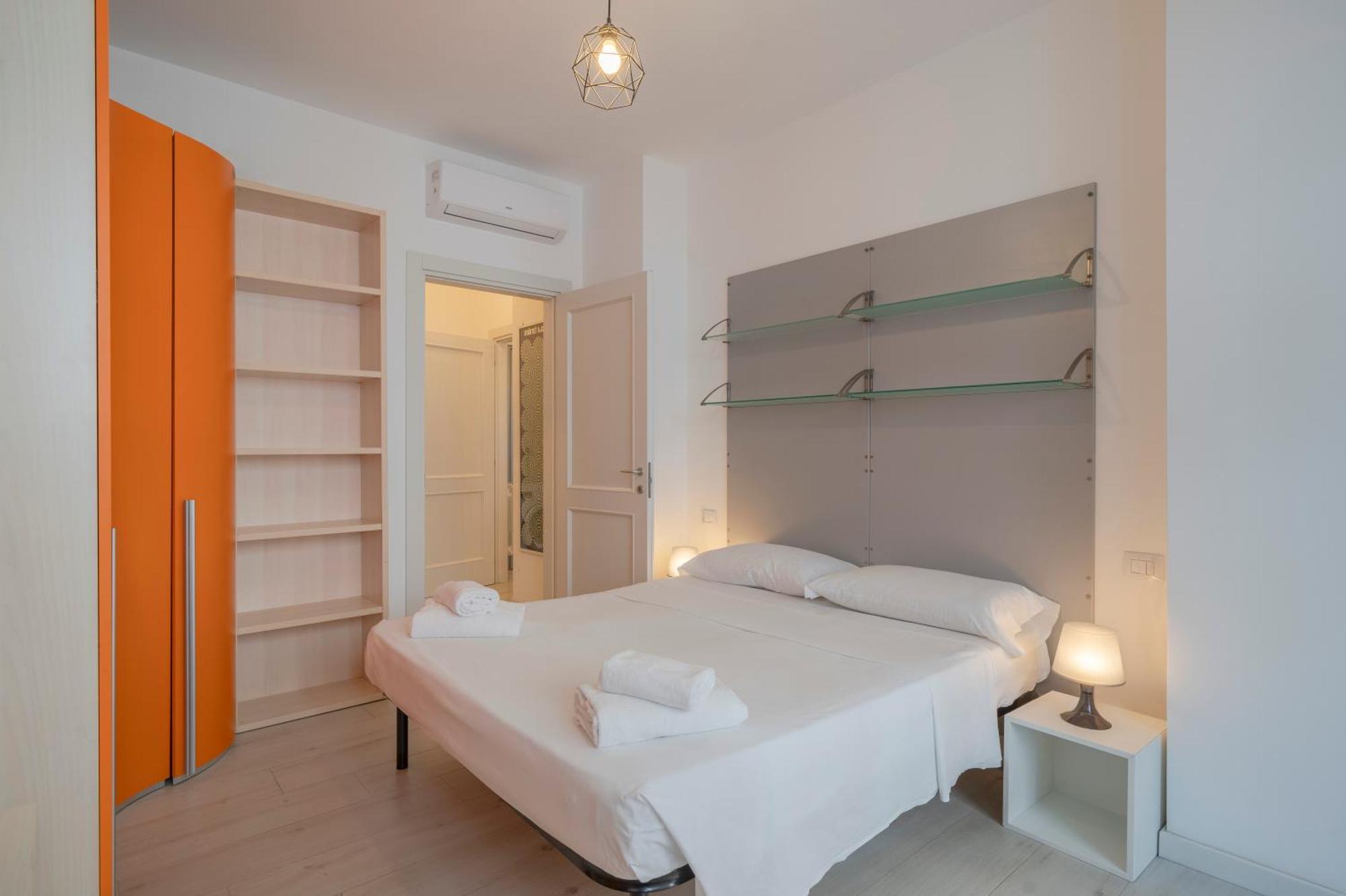 Orange - Bhome Apartment