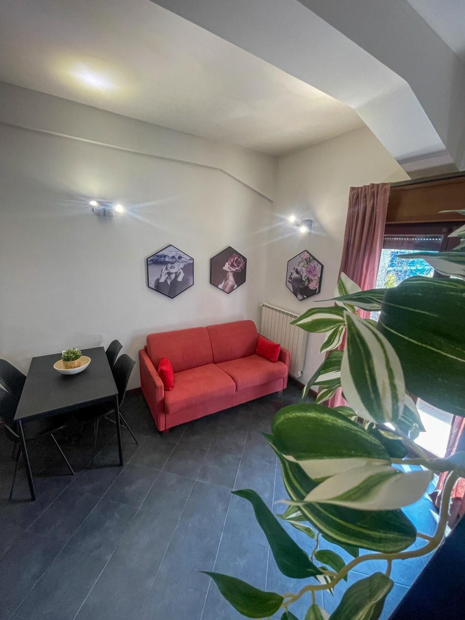 Apartamento Home In Town - Niguarda - Metro M3 Sotto Casa - Duomo In 12Min Milão
