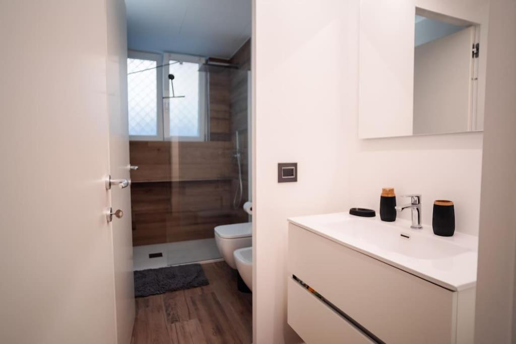 Carlo - 15 Min From Duomo Apartment