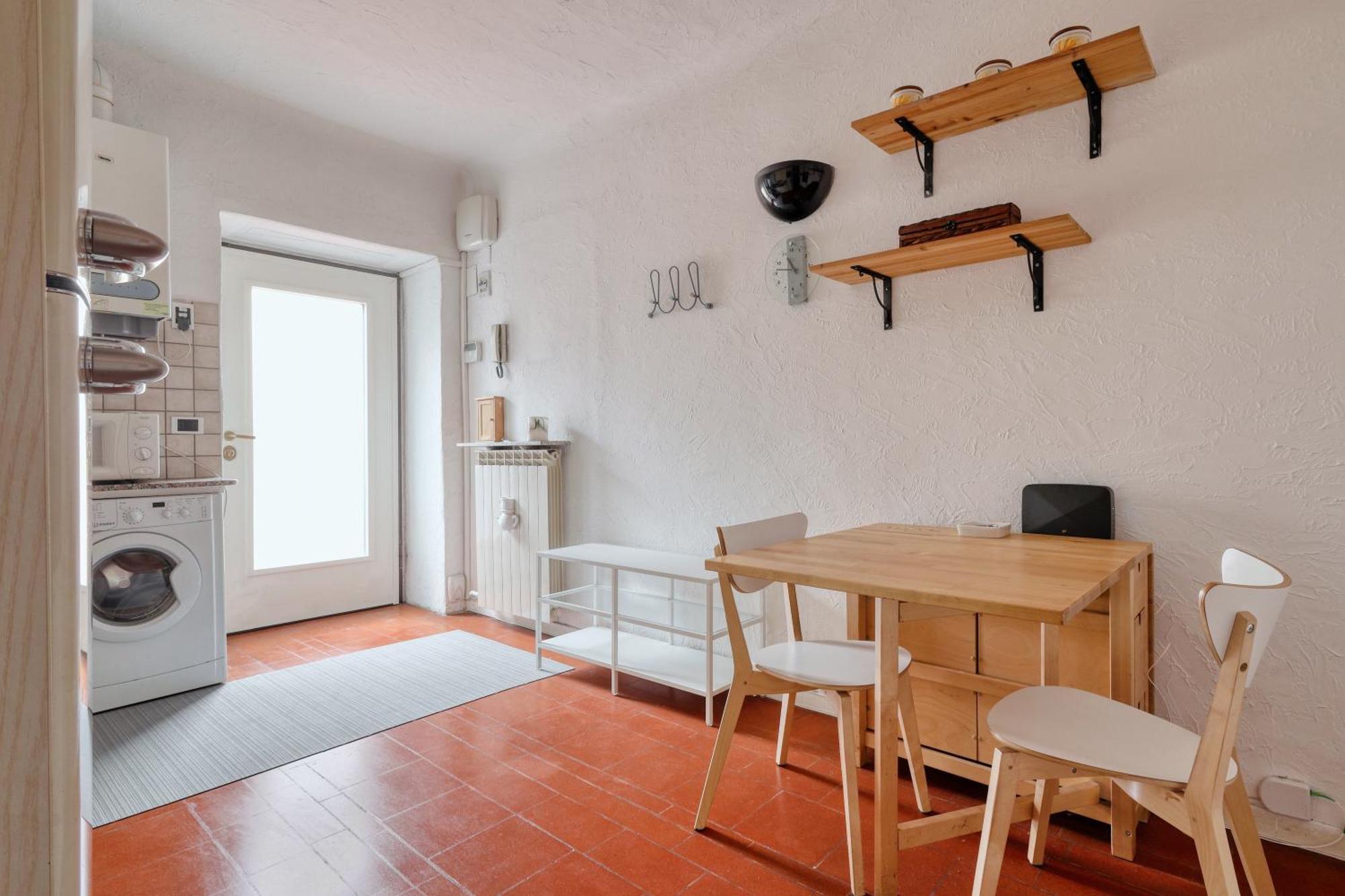 Apartment Charm Next To The Navigli- Via Tortona *