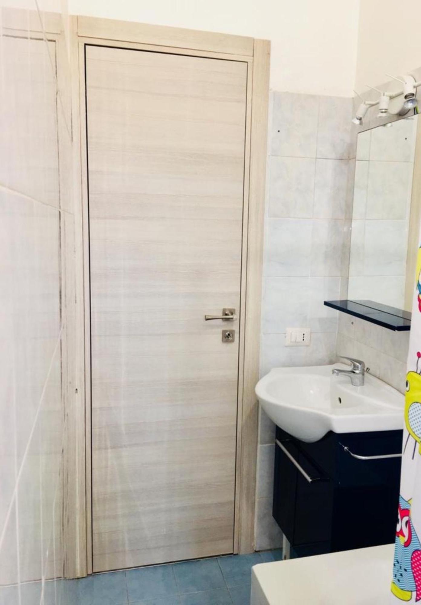 Very Nice Flats With Balcony And Close To The Metro Apartment *