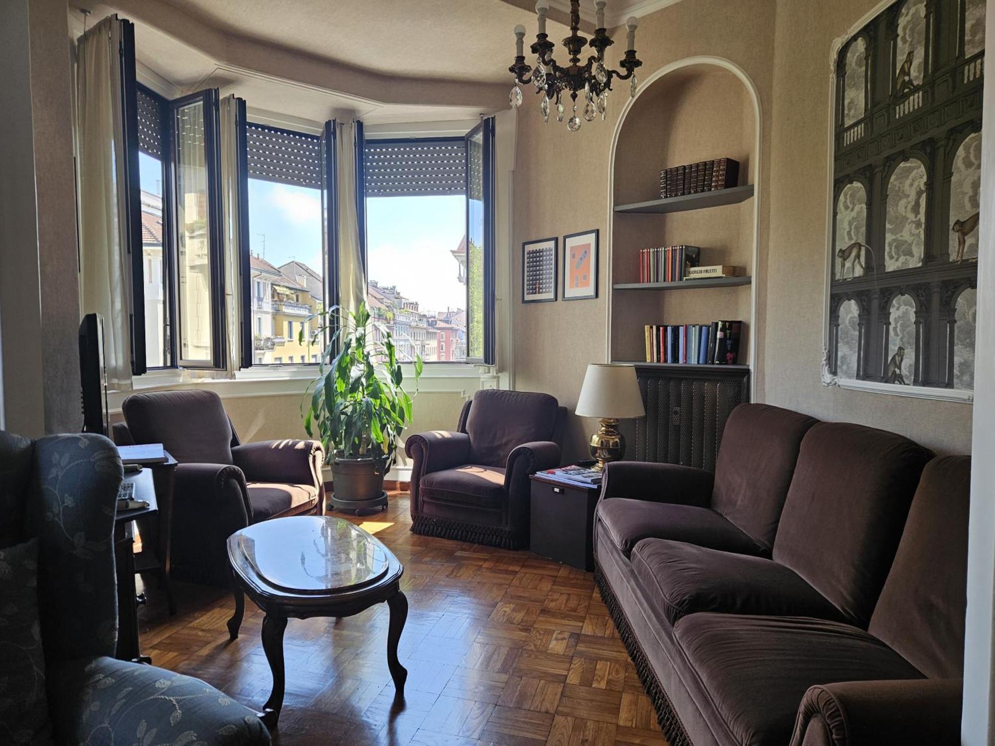Apartment Homegallery - Elegante Milanese Milan