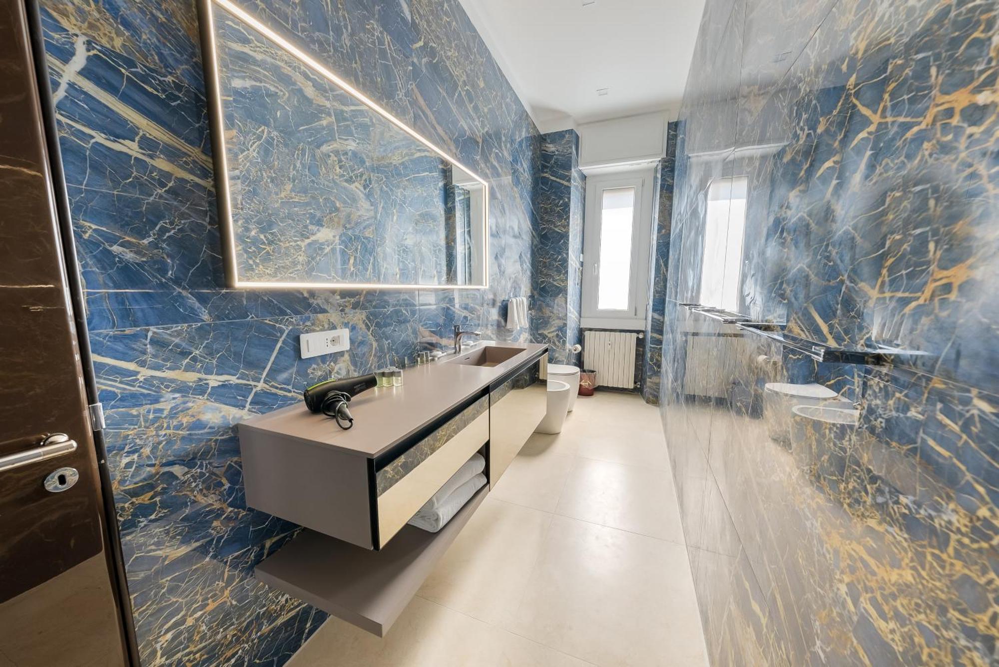 Tra Via Brera E Via Spiga, Deluxe Apartment