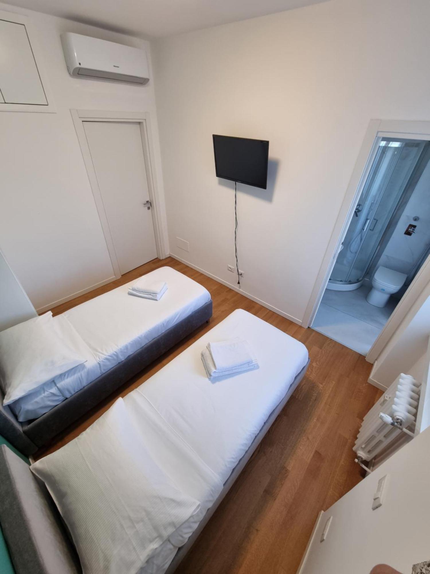Maragda House Linate - Duomo- San Babila Apartamento *