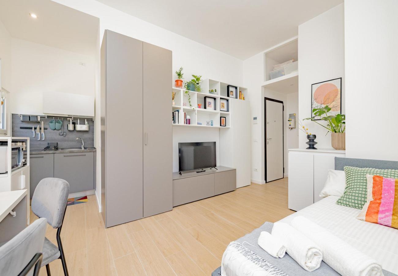 Comfy & Chic Vicino Famagosta E Universita Iulm Apartment