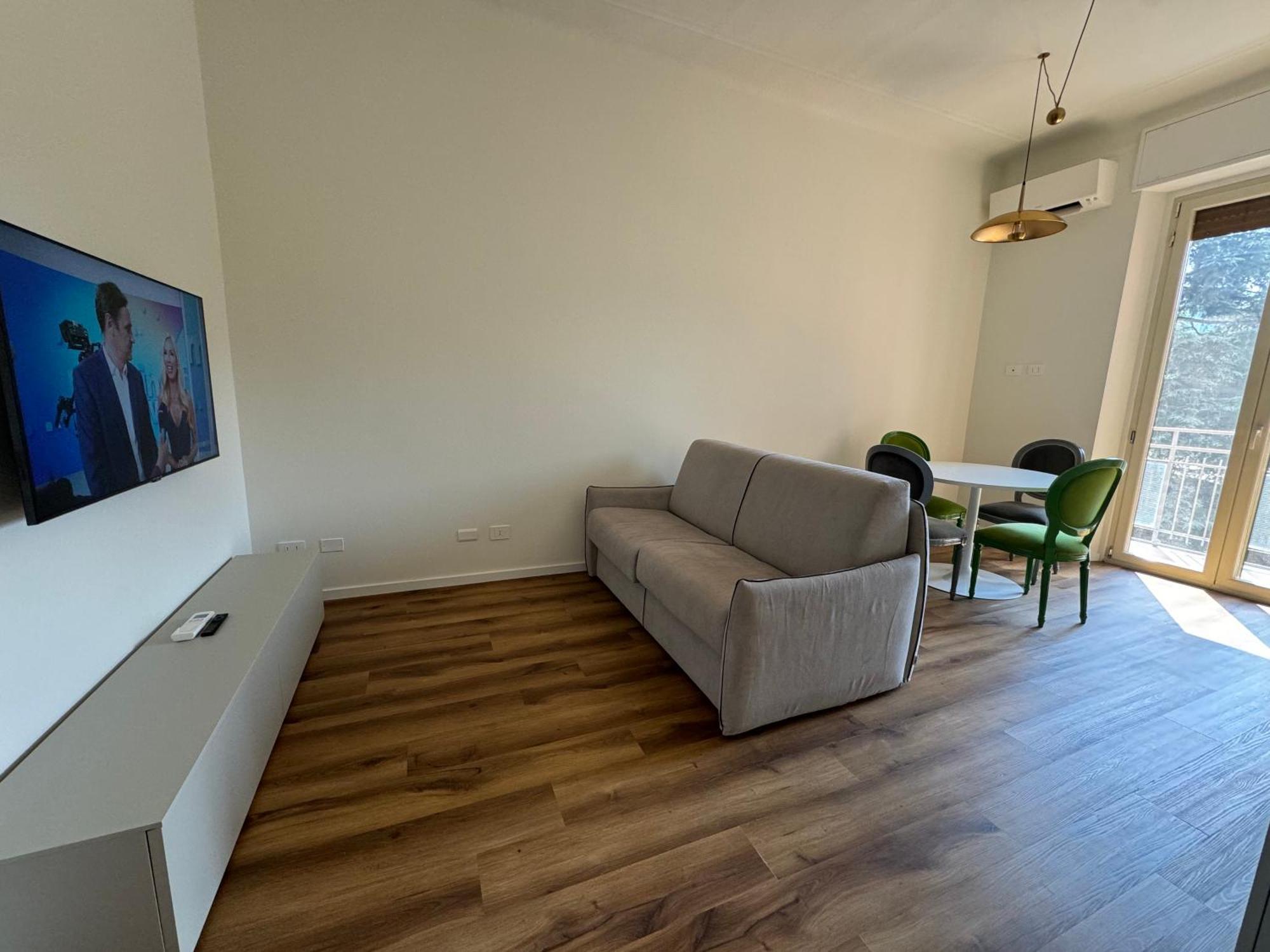 Lula - Zara M3-m5 Apartment Milan