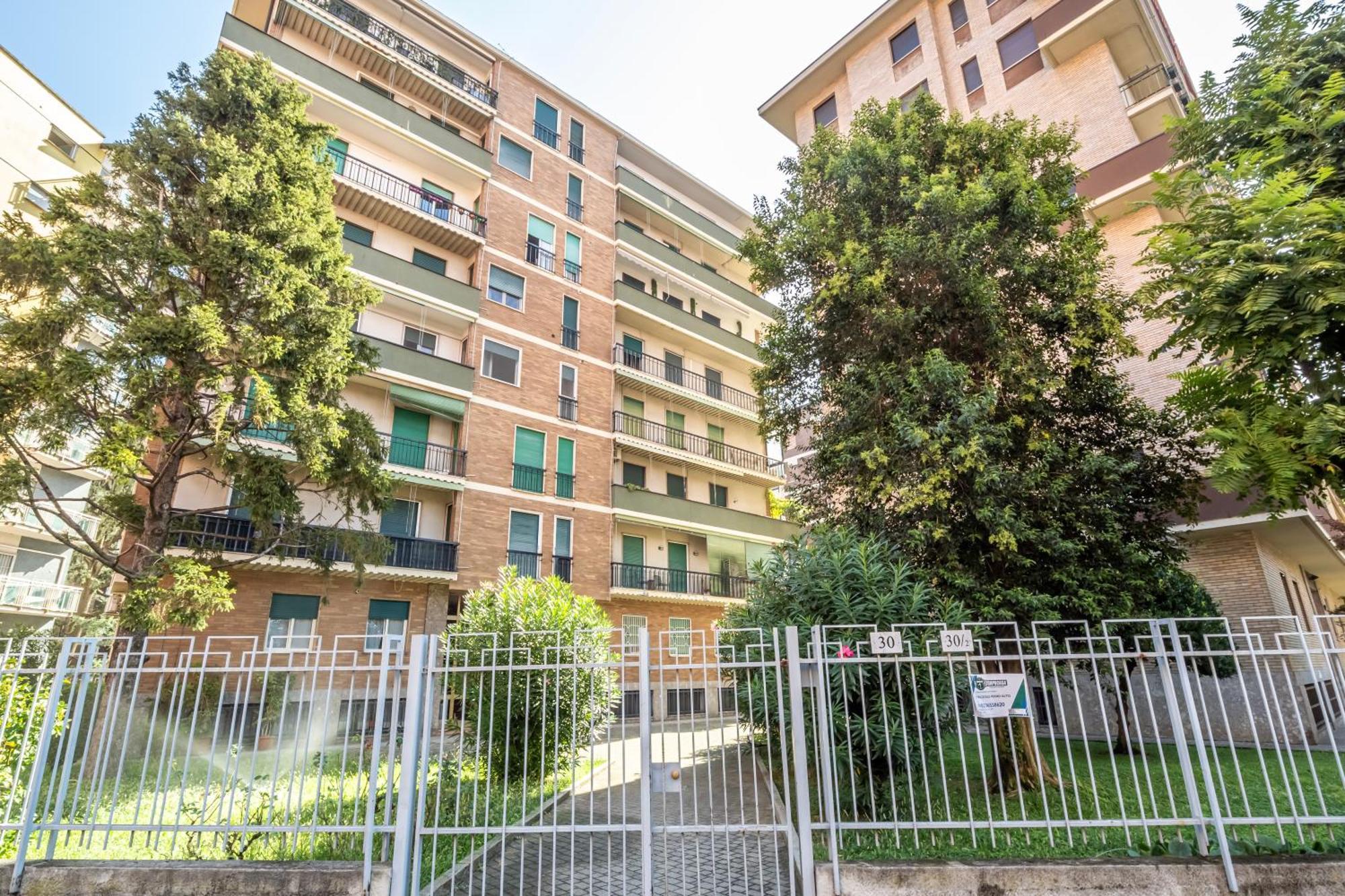 Forlanini M4 Modern With Balconies Apartment Milan