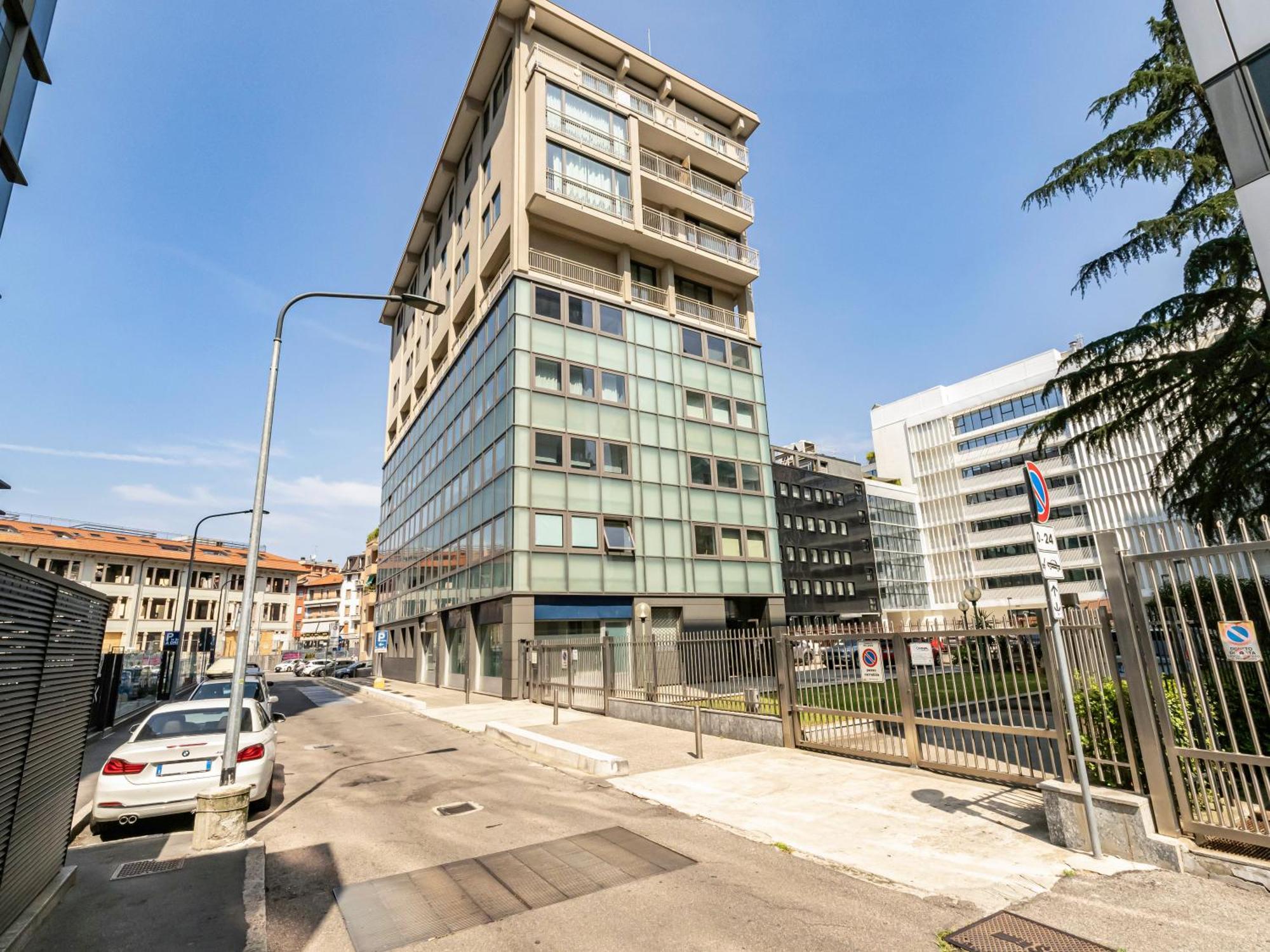 Charming 230m From Isola M5 Apartment Milan