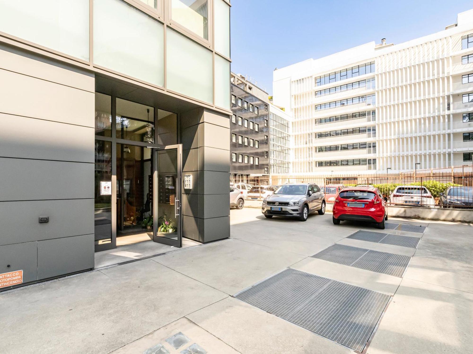 Apartment Charming 230m From Isola M5 Milan