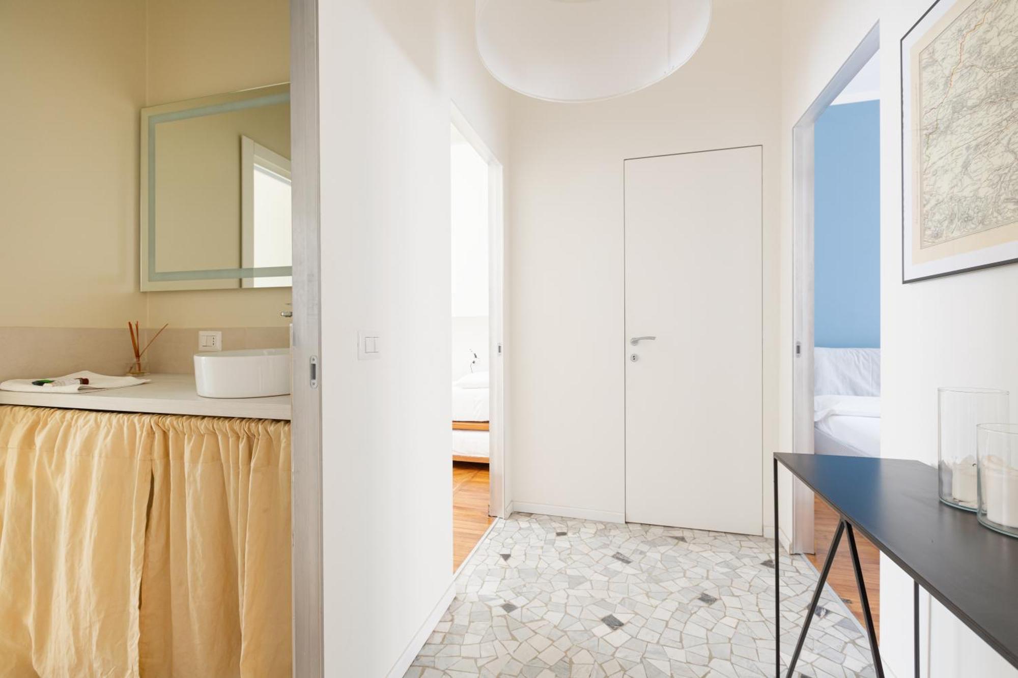Apartment Porta Ticinese - Modern Milan