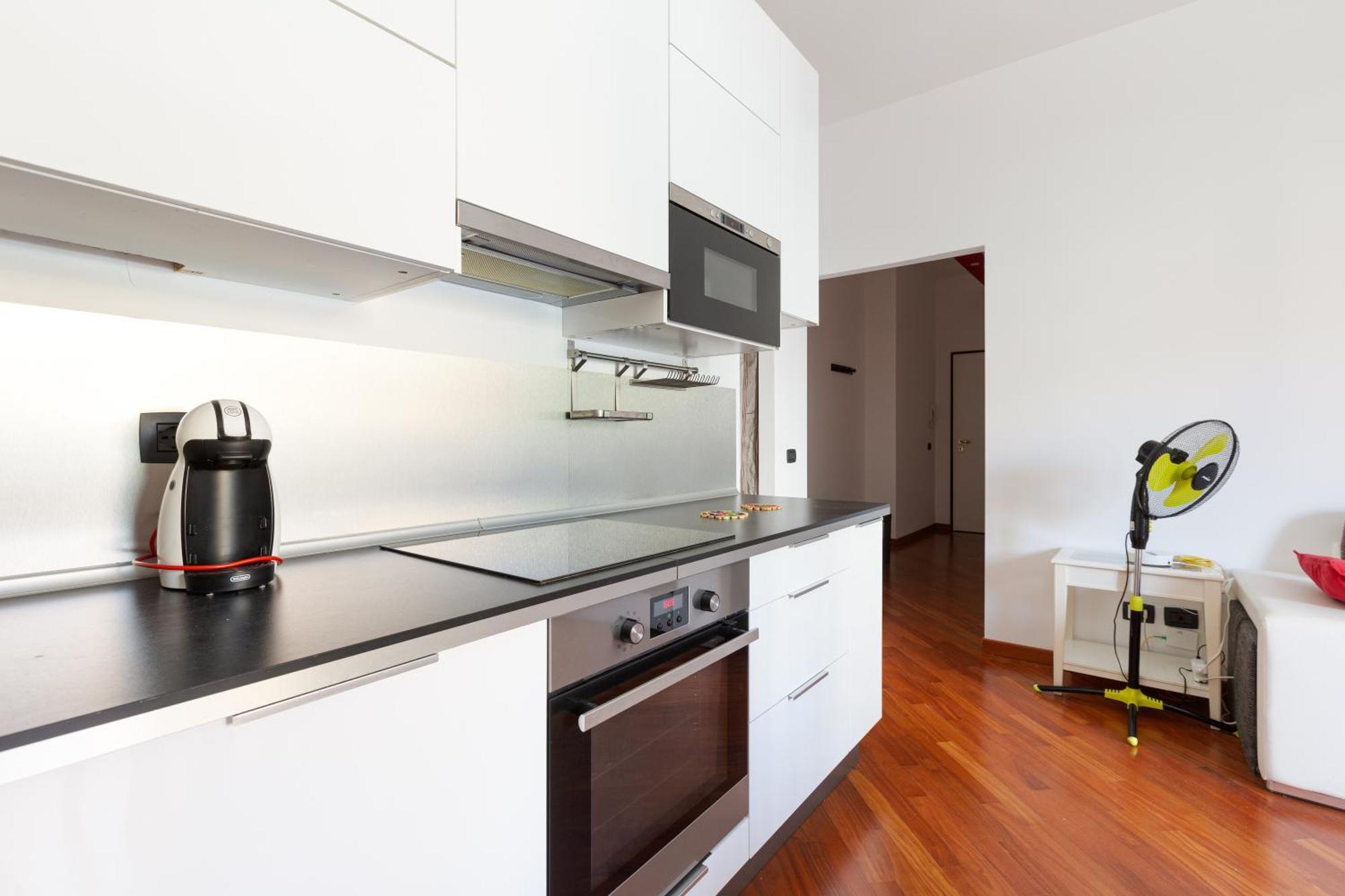Ca' Granda M5 & Bicocca - With Parking Apartamento